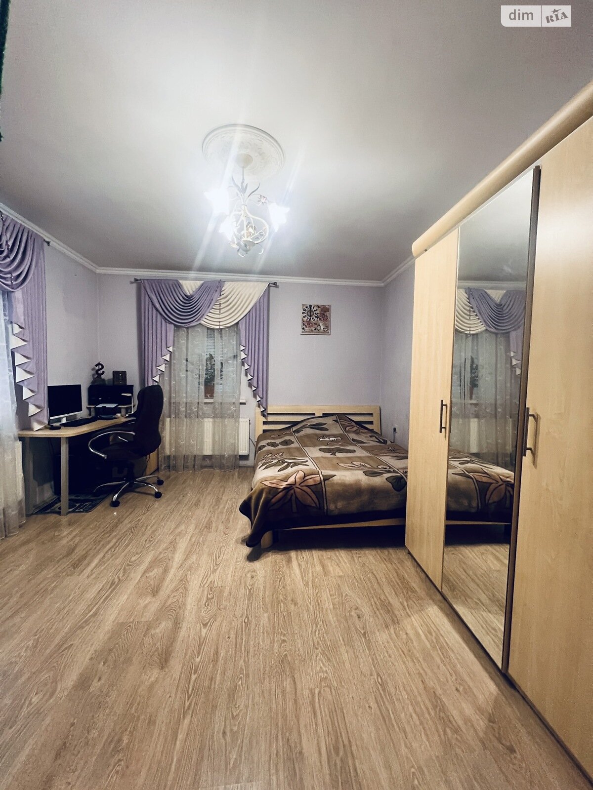 трехэтажный дом с балконом, 234.4 кв. м, кирпич. Продажа в Кропивницком район Новая Балашовка фото 1 трехэтажный дом с балконом, 234.4 кв. м, кирпич. Продажа в Кропивницком район Новая Балашовка фото 1