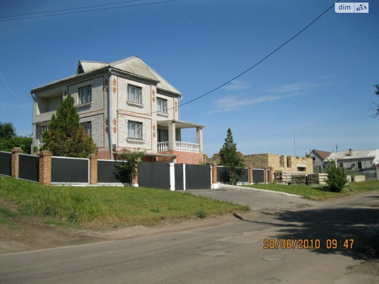 трехэтажный дом, 283 кв. м, кирпич. Продажа в Кропивницком район Старая Балашовка фото 1