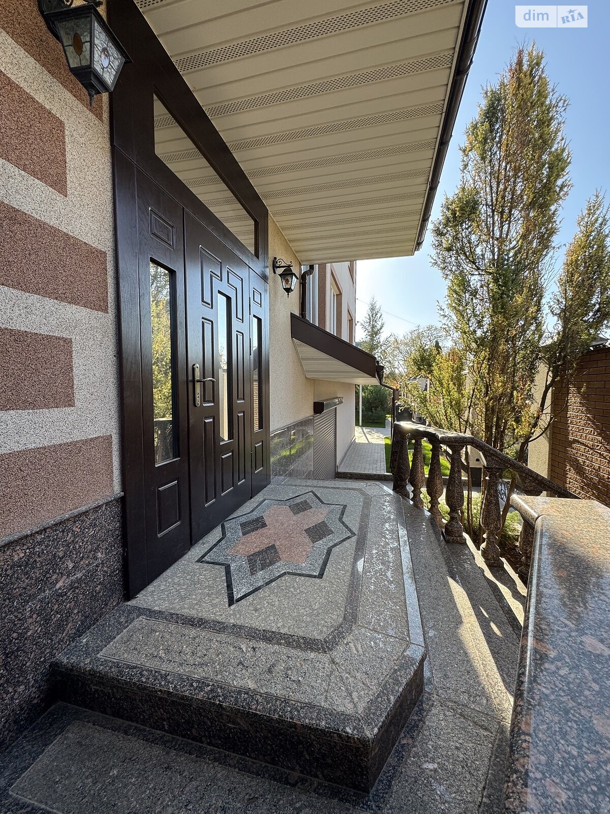 двухэтажный дом, 352 кв. м, цегла. Продажа в Кропивницком фото 1 двухэтажный дом, 352 кв. м, цегла. Продажа в Кропивницком фото 1