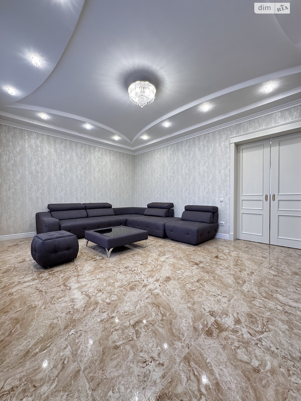 двухэтажный дом, 352 кв. м, цегла. Продажа в Кропивницком фото 1 двухэтажный дом, 352 кв. м, цегла. Продажа в Кропивницком фото 1