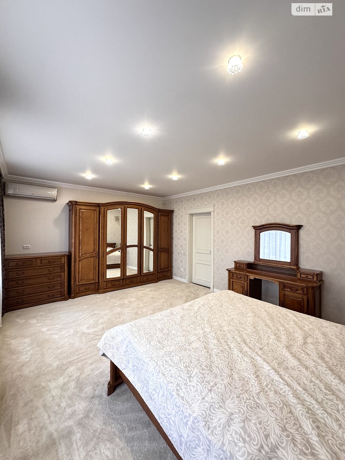 двухэтажный дом, 352 кв. м, цегла. Продажа в Кропивницком фото 1 двухэтажный дом, 352 кв. м, цегла. Продажа в Кропивницком фото 1