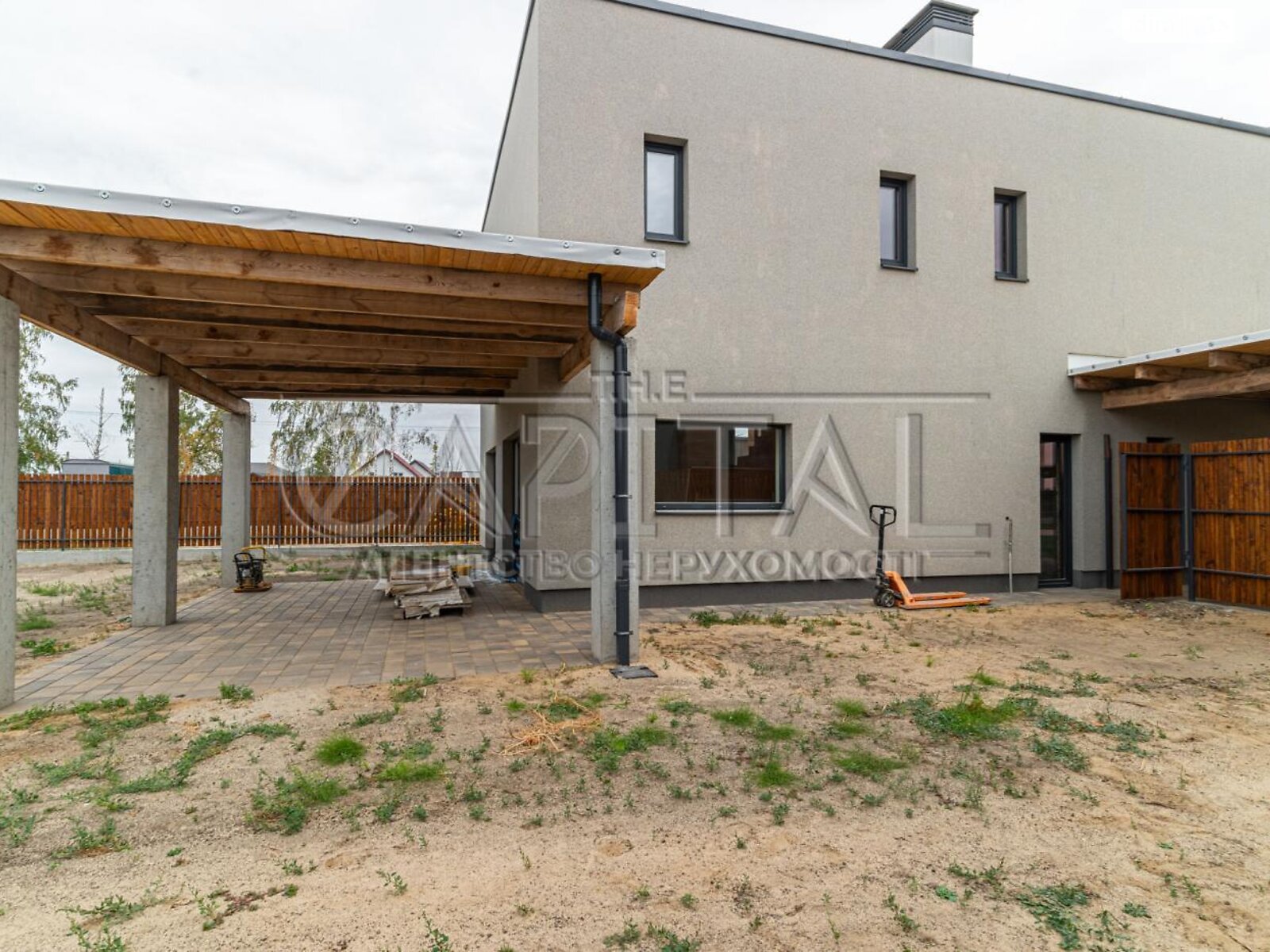 двухэтажный дом с отоплением, 162 кв. м, кирпич. Продажа в Крушинке фото 1