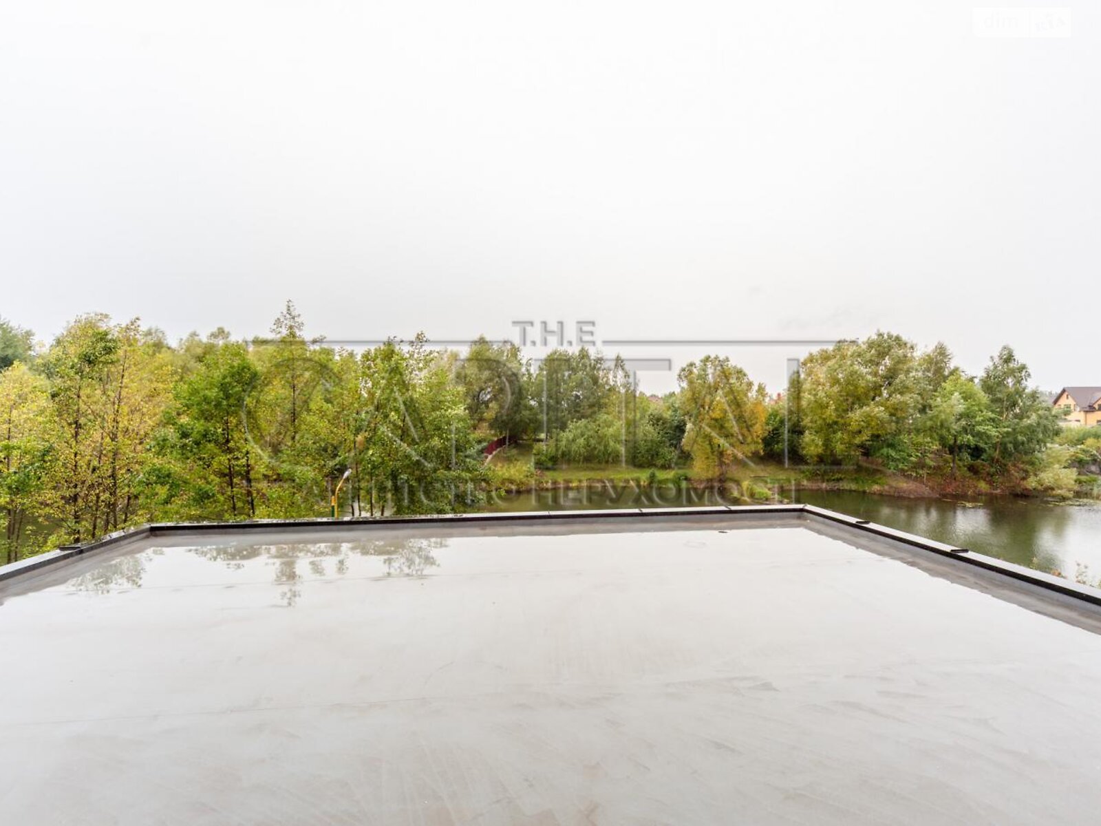 двухэтажный дом с гаражом, 300 кв. м, кирпич. Продажа в Крушинке фото 1