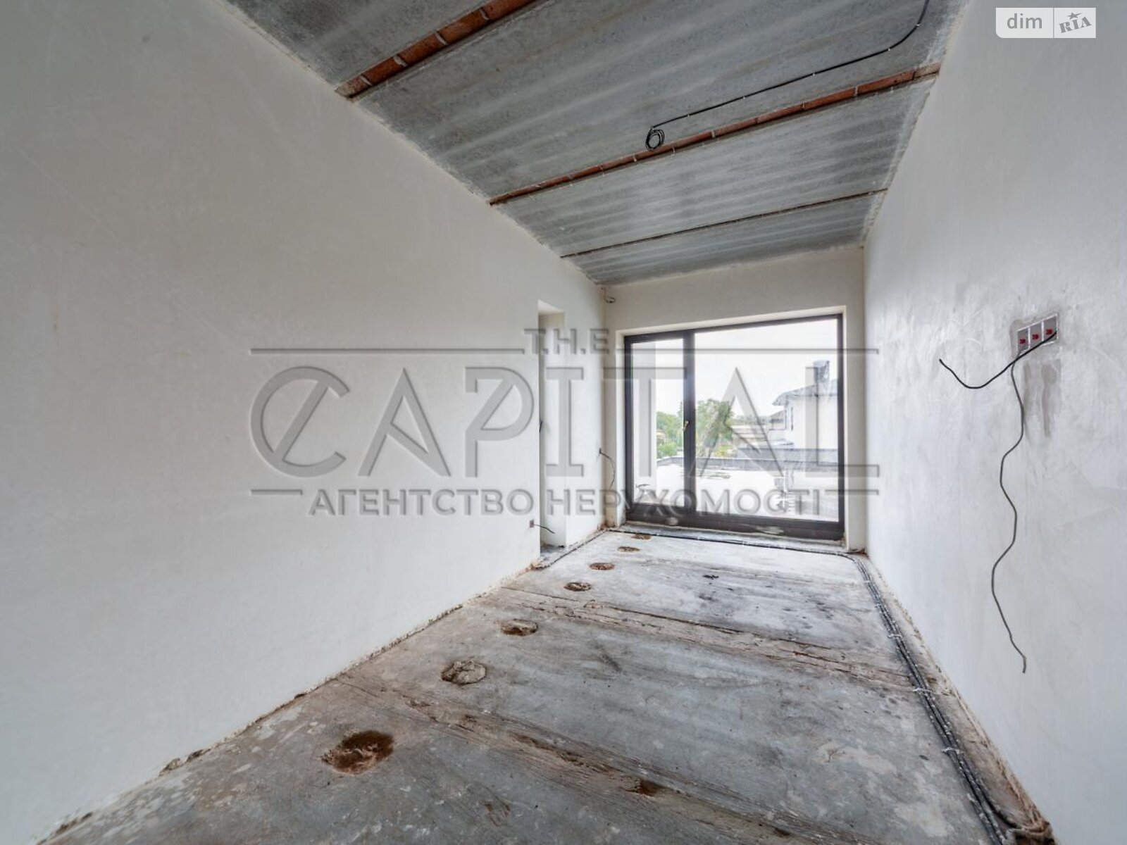 двухэтажный дом с гаражом, 300 кв. м, кирпич. Продажа в Крушинке фото 1