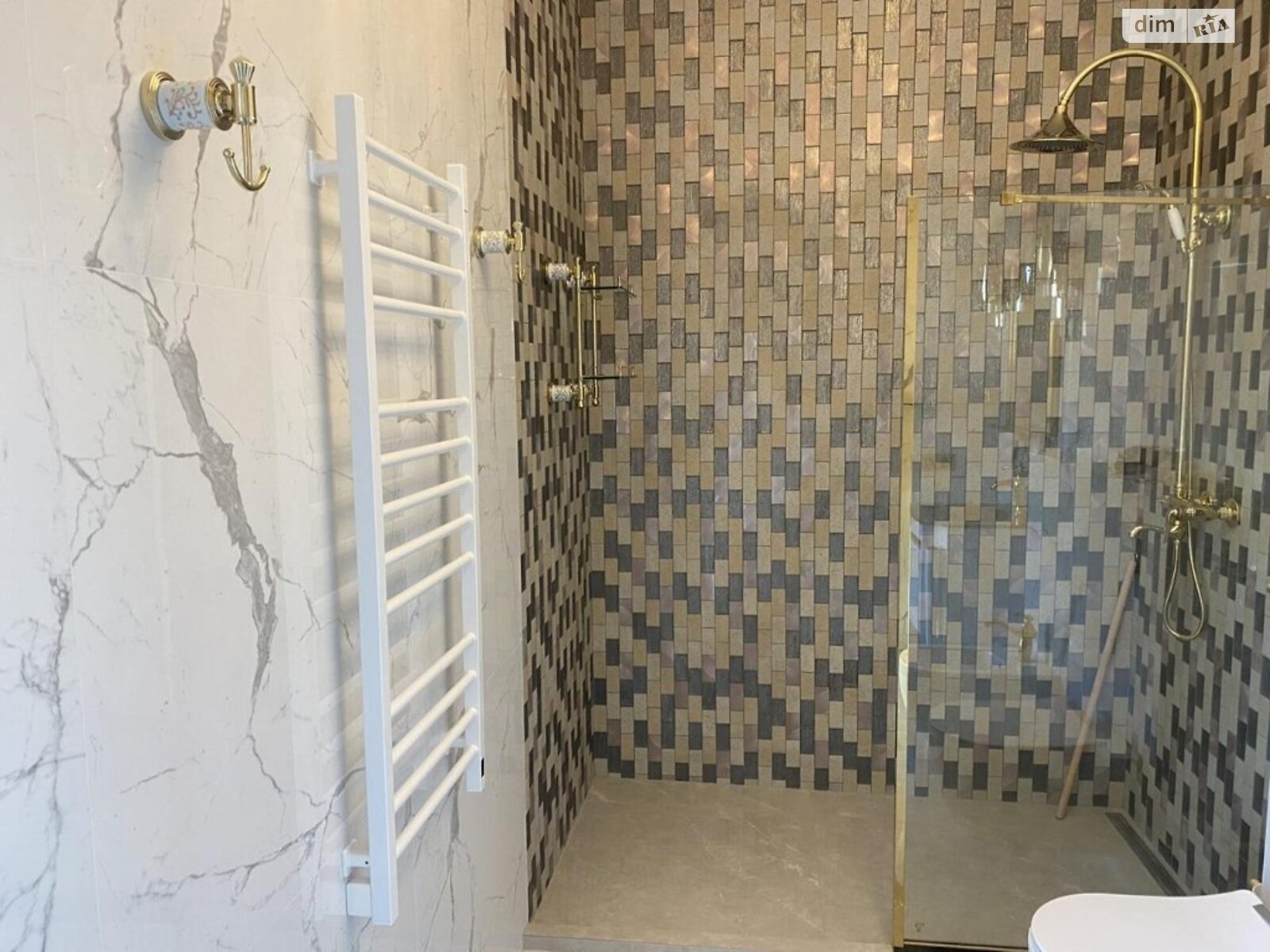 двухэтажный дом, 240 кв. м, кирпич. Продажа в Крушинке фото 1 двухэтажный дом, 240 кв. м, кирпич. Продажа в Крушинке фото 1