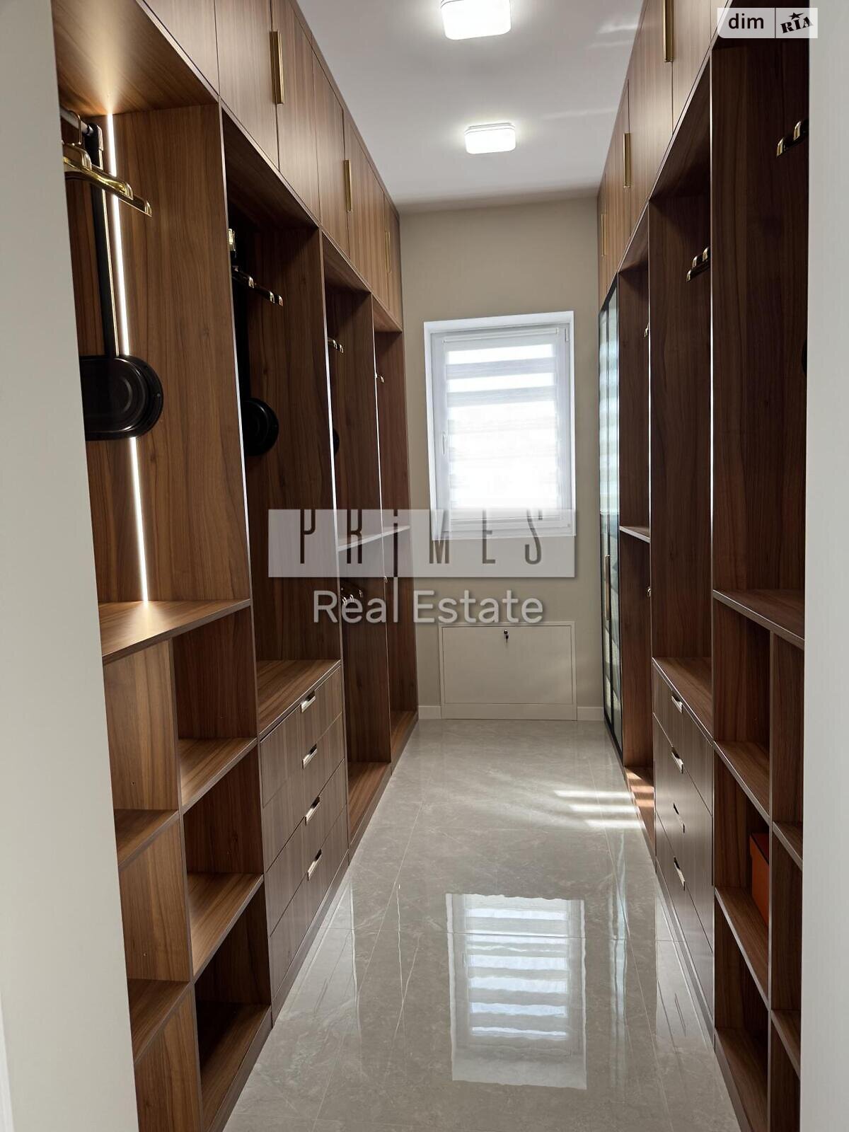 двухэтажный дом с гаражом, 240 кв. м, кирпич. Продажа в Крушинке фото 1 двухэтажный дом с гаражом, 240 кв. м, кирпич. Продажа в Крушинке фото 1