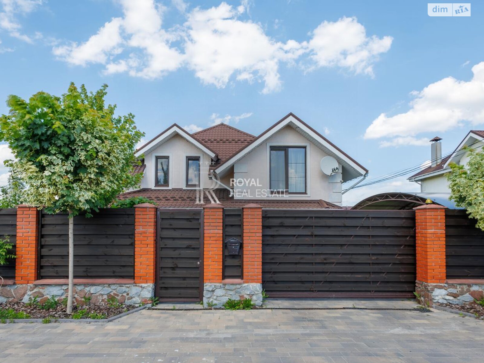 двоповерховий будинок з гаражем, 230 кв. м, цегла. Продаж у Крушинці фото 1 двоповерховий будинок з гаражем, 230 кв. м, цегла. Продаж у Крушинці фото 1