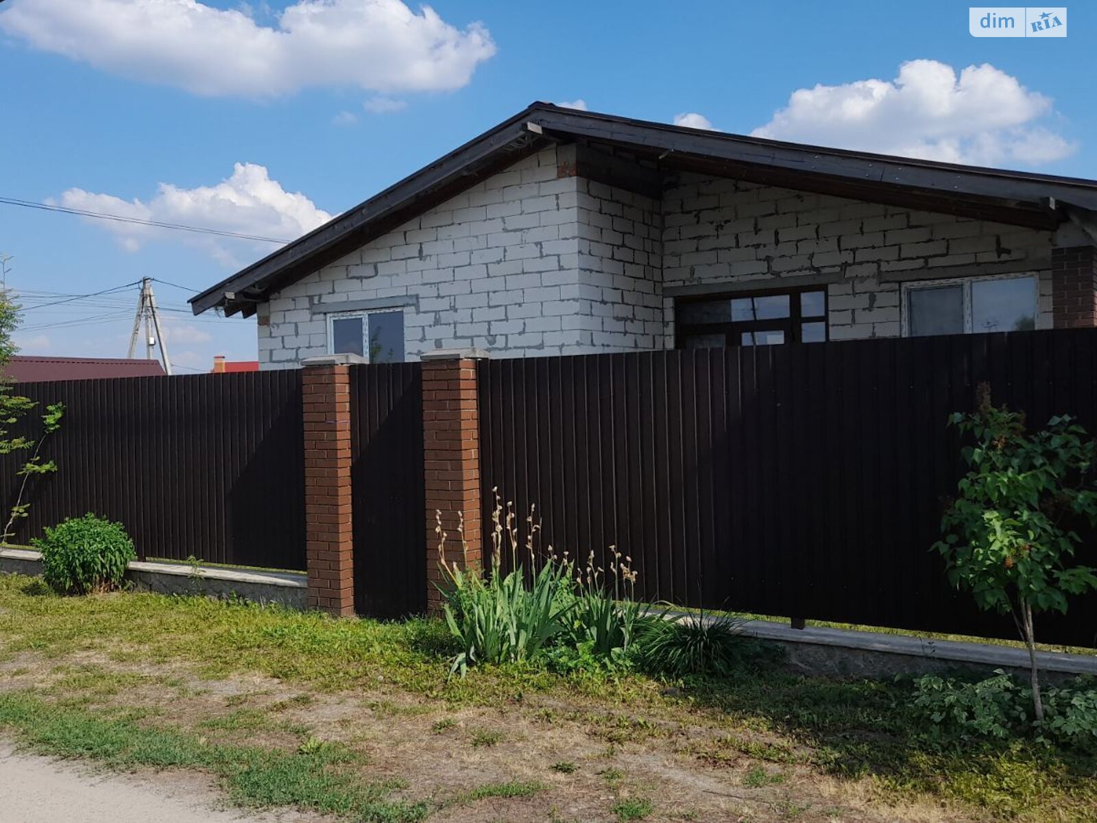 одноэтажный дом с гаражом, 128 кв. м, кирпич. Продажа в Крушинке фото 1 одноэтажный дом с гаражом, 128 кв. м, кирпич. Продажа в Крушинке фото 1