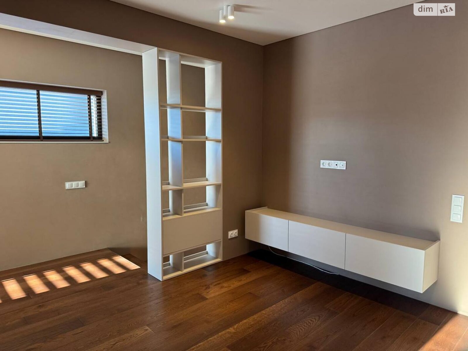 двухэтажный дом, 192 кв. м, кирпич. Продажа в Крушинке фото 1 двухэтажный дом, 192 кв. м, кирпич. Продажа в Крушинке фото 1