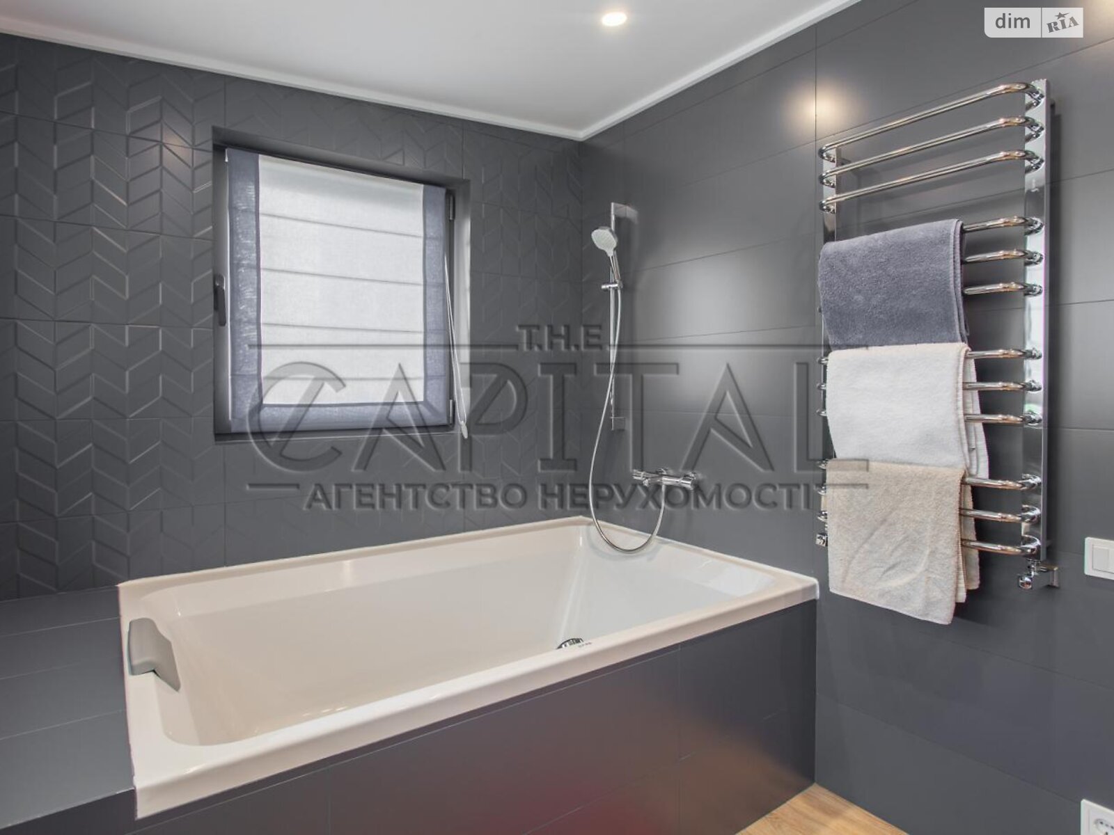 двоповерховий будинок з гаражем, 324.8 кв. м, цегла. Продаж у Крушинці фото 1 двоповерховий будинок з гаражем, 324.8 кв. м, цегла. Продаж у Крушинці фото 1