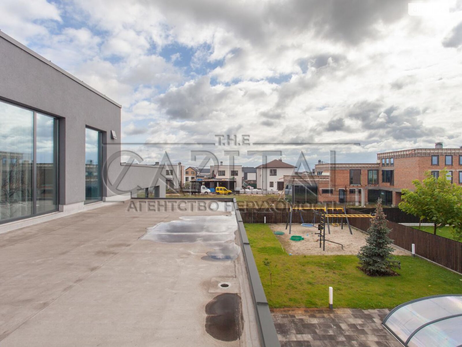 двоповерховий будинок з гаражем, 324.8 кв. м, цегла. Продаж у Крушинці фото 1 двоповерховий будинок з гаражем, 324.8 кв. м, цегла. Продаж у Крушинці фото 1