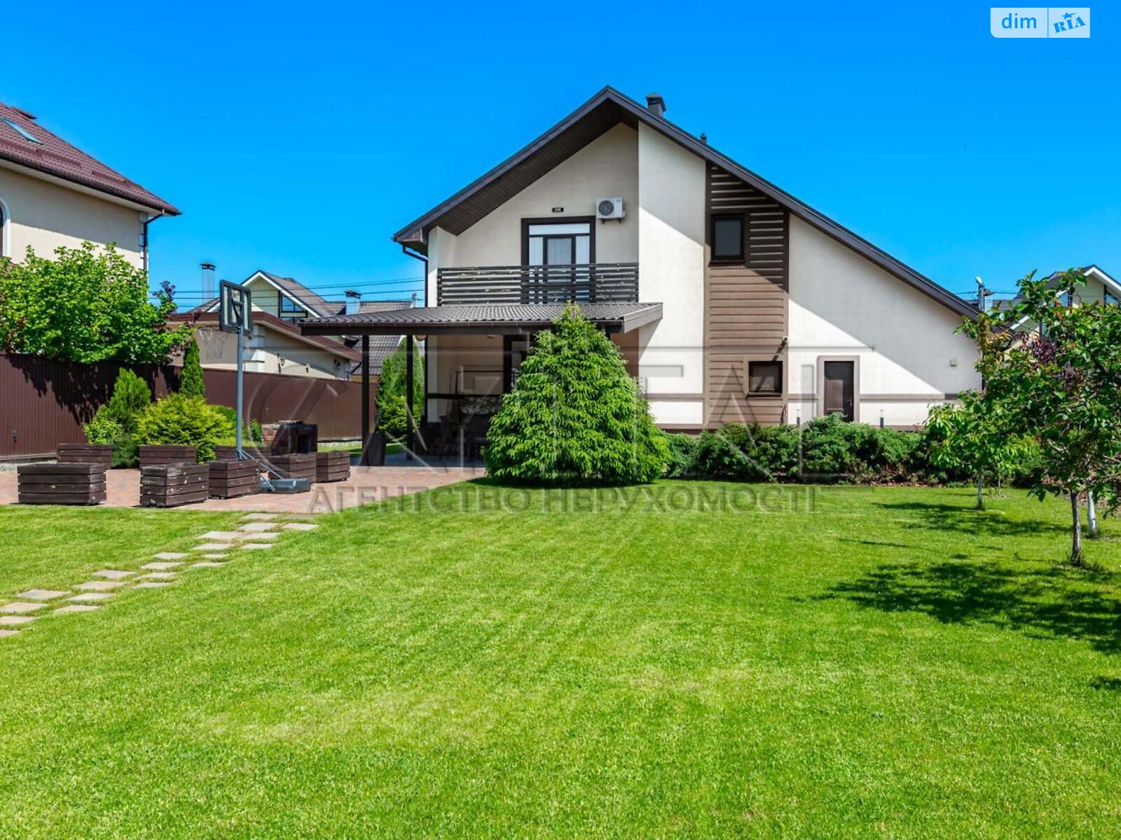 двоповерховий будинок з гаражем, 340 кв. м, цегла. Продаж у Крушинці фото 1 двоповерховий будинок з гаражем, 340 кв. м, цегла. Продаж у Крушинці фото 1