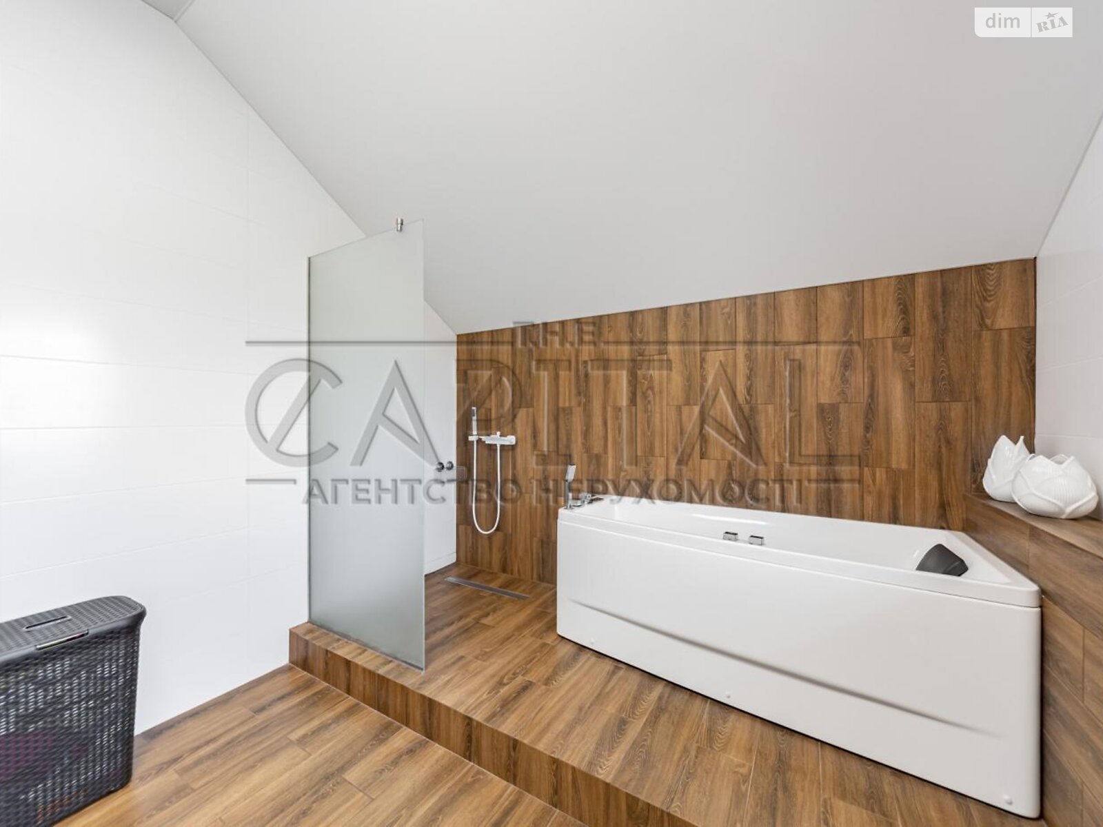 двоповерховий будинок з гаражем, 340 кв. м, цегла. Продаж у Крушинці фото 1 двоповерховий будинок з гаражем, 340 кв. м, цегла. Продаж у Крушинці фото 1