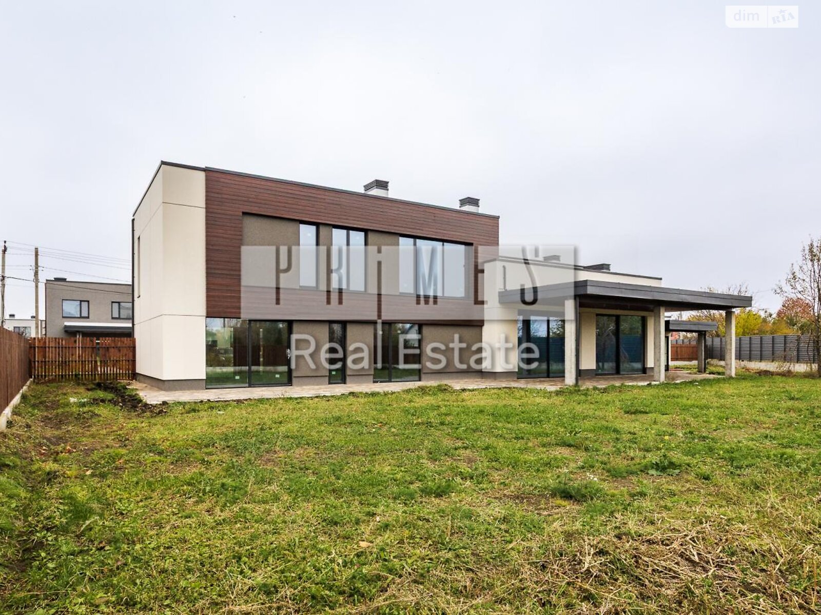 двухэтажный дом с верандой, 408 кв. м, кирпич. Продажа в Крушинке фото 1 двухэтажный дом с верандой, 408 кв. м, кирпич. Продажа в Крушинке фото 1