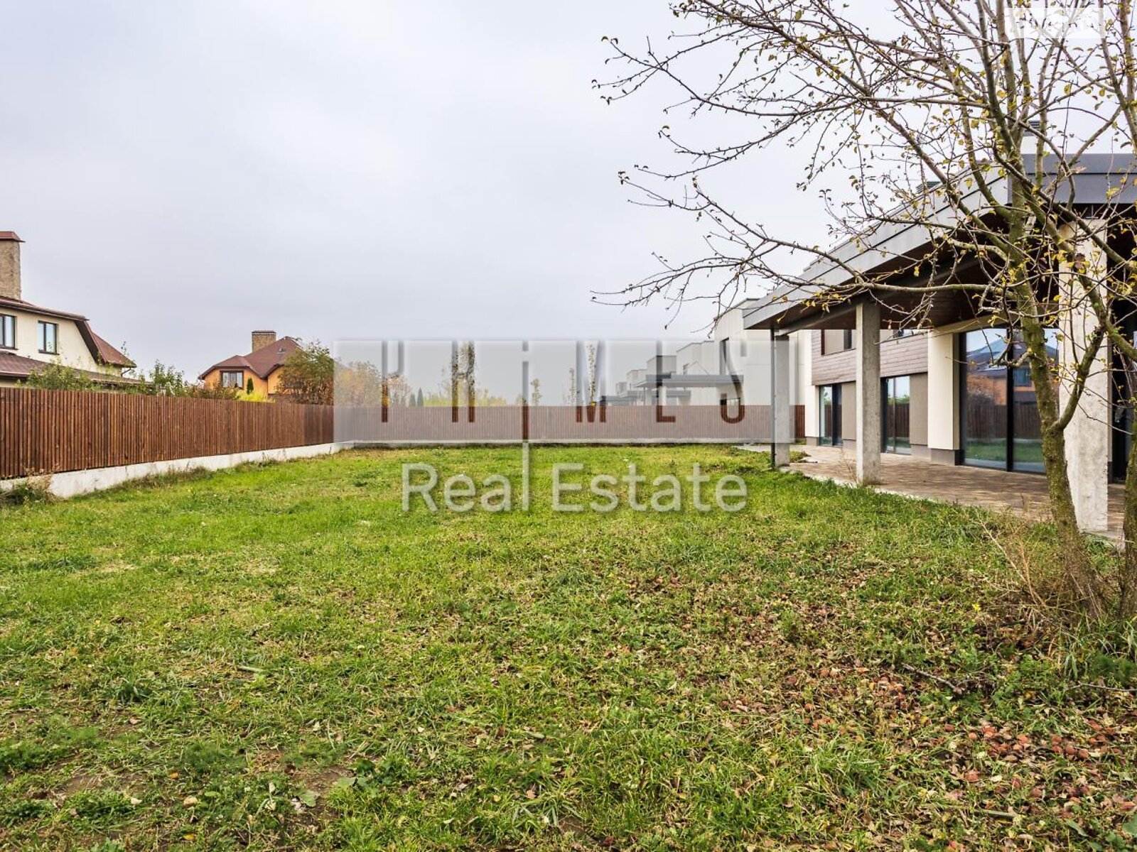 двухэтажный дом с верандой, 408 кв. м, кирпич. Продажа в Крушинке фото 1 двухэтажный дом с верандой, 408 кв. м, кирпич. Продажа в Крушинке фото 1