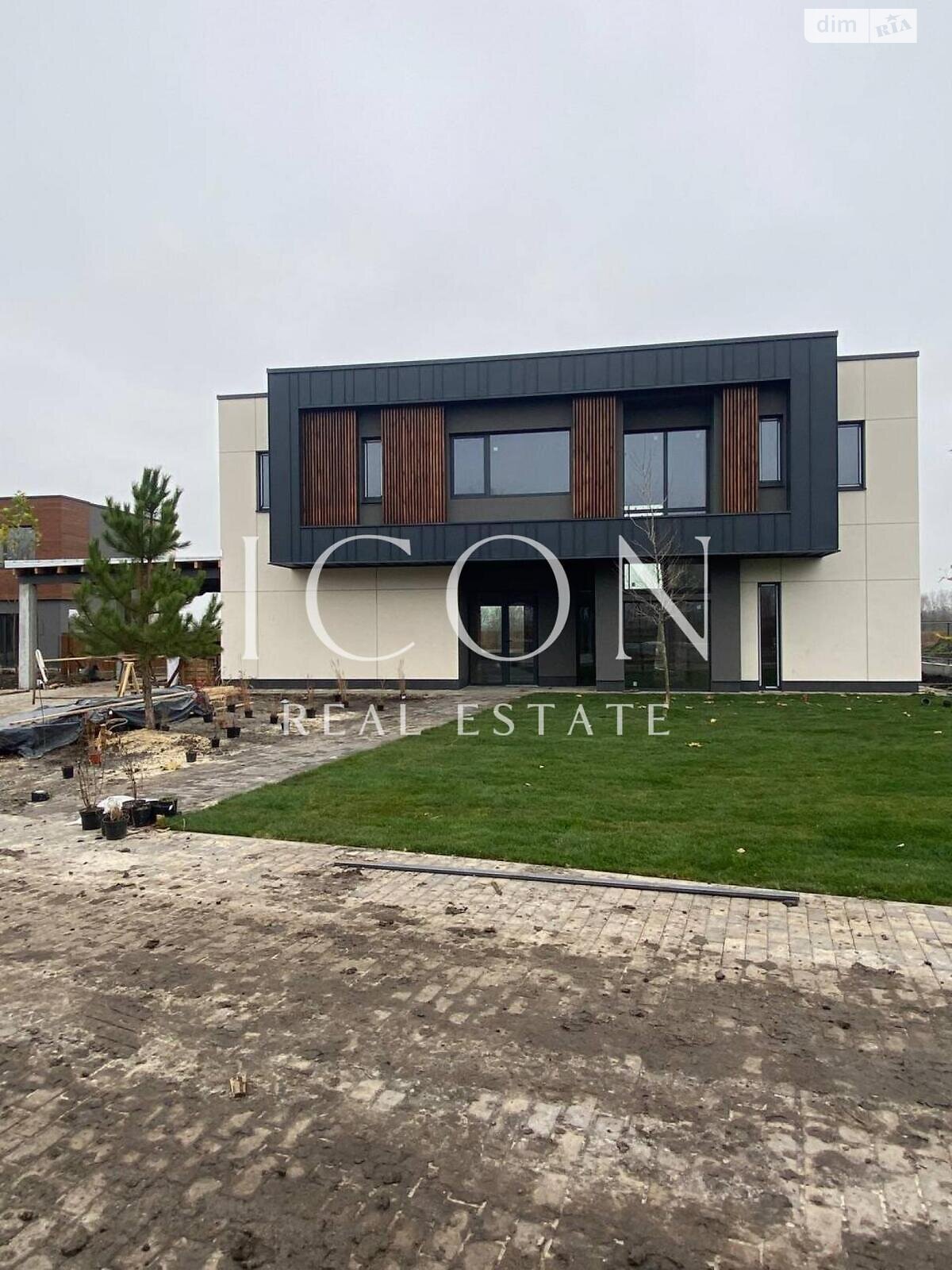 двоповерховий будинок, 245 кв. м, кирпич. Продаж у Крушинці фото 1