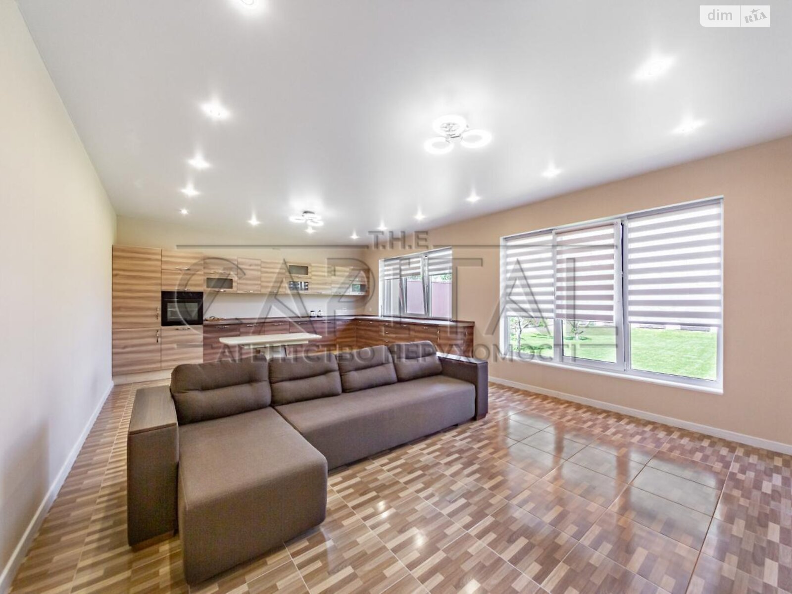 двоповерховий будинок з гаражем, 340 кв. м, цегла. Продаж у Крушинці фото 1 двоповерховий будинок з гаражем, 340 кв. м, цегла. Продаж у Крушинці фото 1