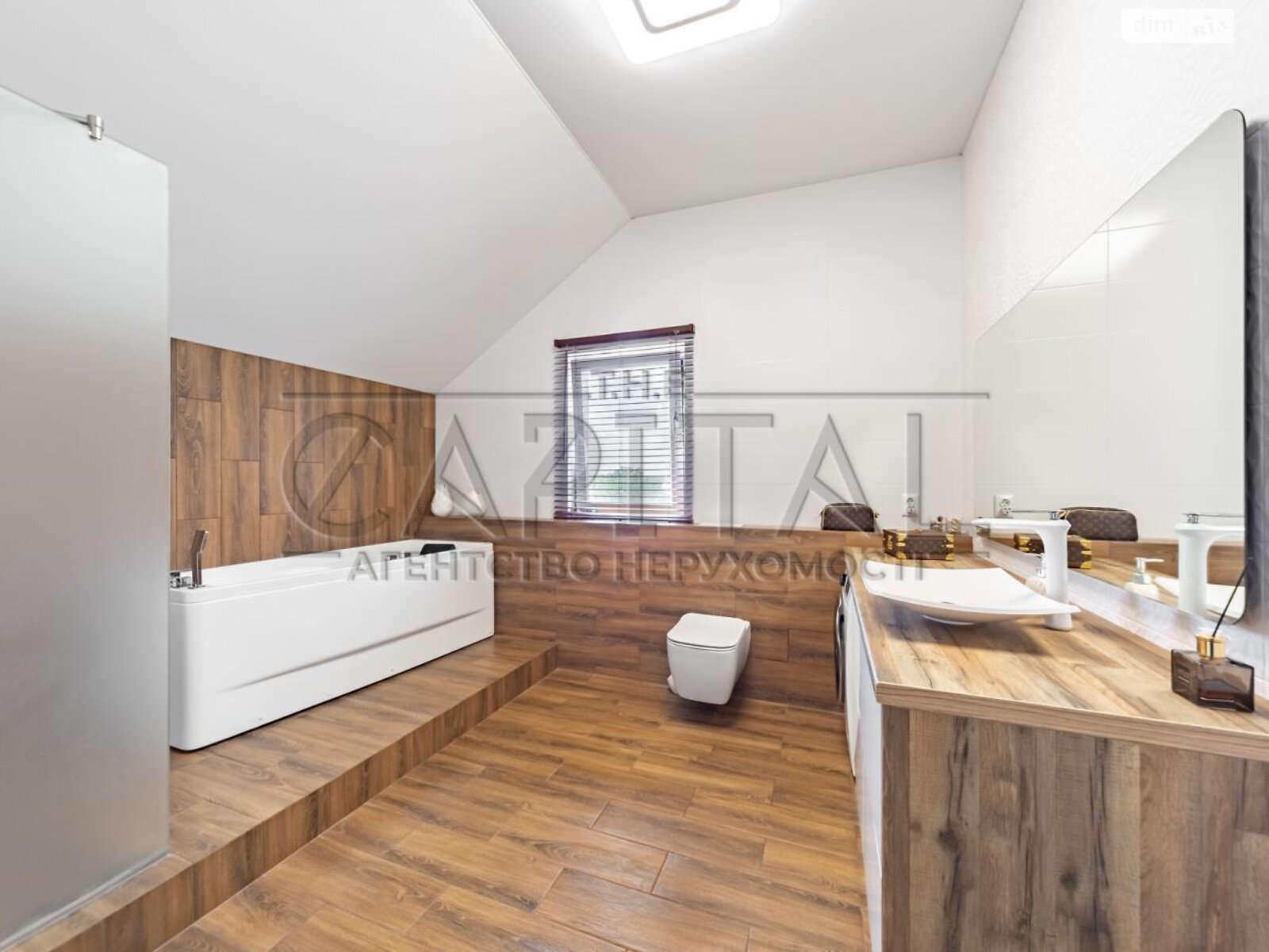 двоповерховий будинок з гаражем, 340 кв. м, цегла. Продаж у Крушинці фото 1 двоповерховий будинок з гаражем, 340 кв. м, цегла. Продаж у Крушинці фото 1