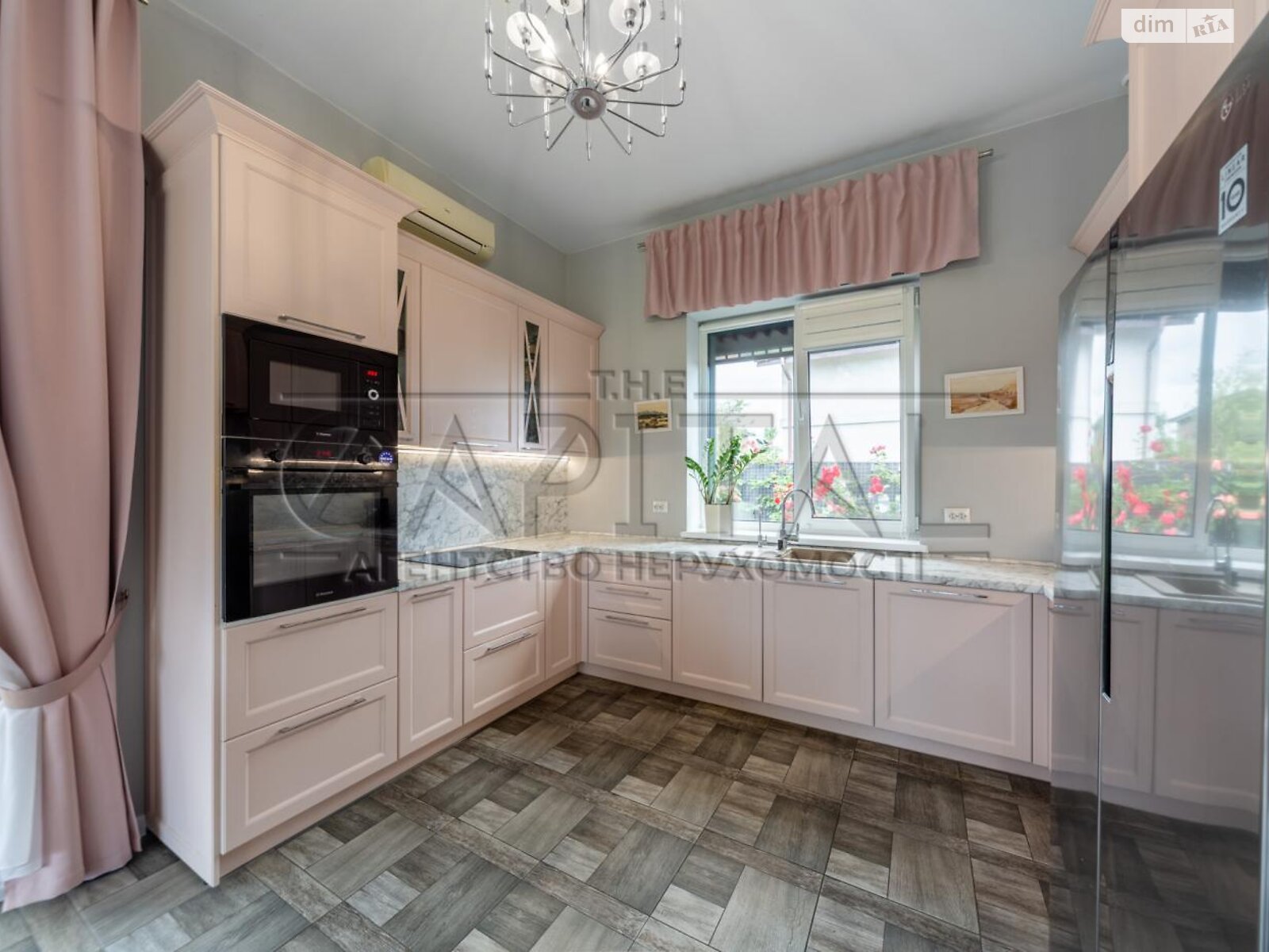 одноэтажный дом, 105 кв. м, кирпич. Продажа в Зеленом Боре фото 1 одноэтажный дом, 105 кв. м, кирпич. Продажа в Зеленом Боре фото 1