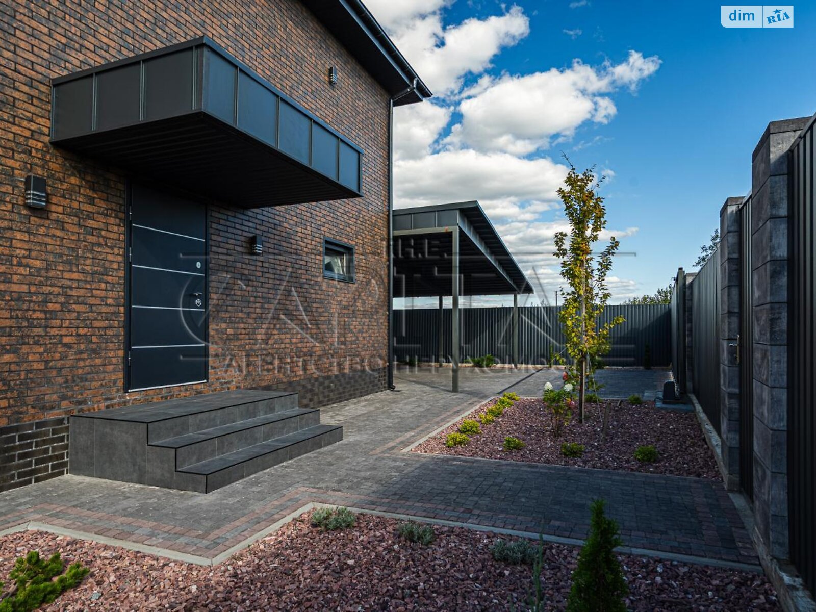 двоповерховий будинок, 230 кв. м, цегла. Продаж у Зеленому Борі фото 1 двоповерховий будинок, 230 кв. м, цегла. Продаж у Зеленому Борі фото 1