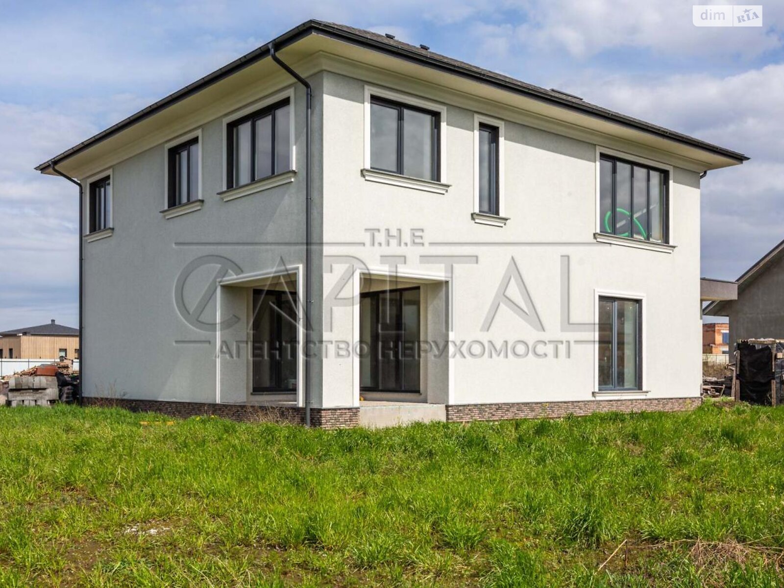 двухэтажный дом с гаражом, 298.97 кв. м, кирпич. Продажа в Крушинке фото 1 двухэтажный дом с гаражом, 298.97 кв. м, кирпич. Продажа в Крушинке фото 1