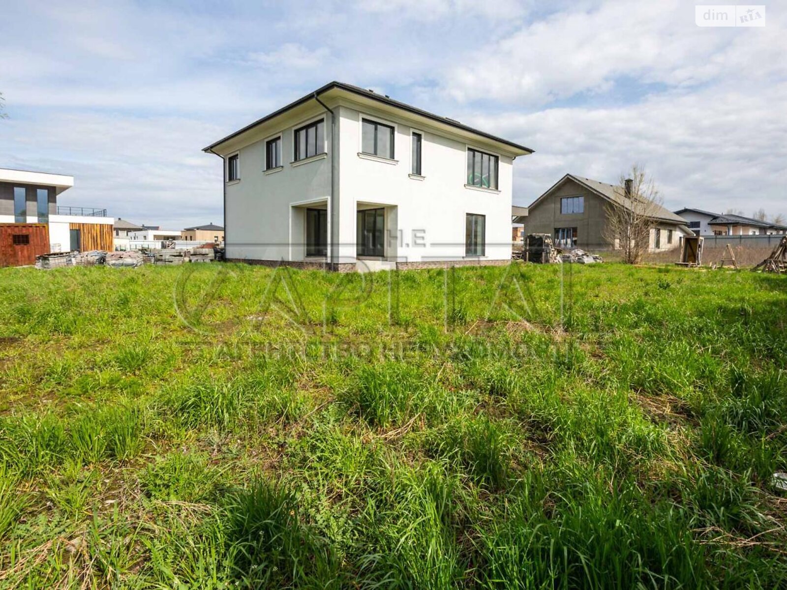 двухэтажный дом с гаражом, 298.97 кв. м, кирпич. Продажа в Крушинке фото 1 двухэтажный дом с гаражом, 298.97 кв. м, кирпич. Продажа в Крушинке фото 1