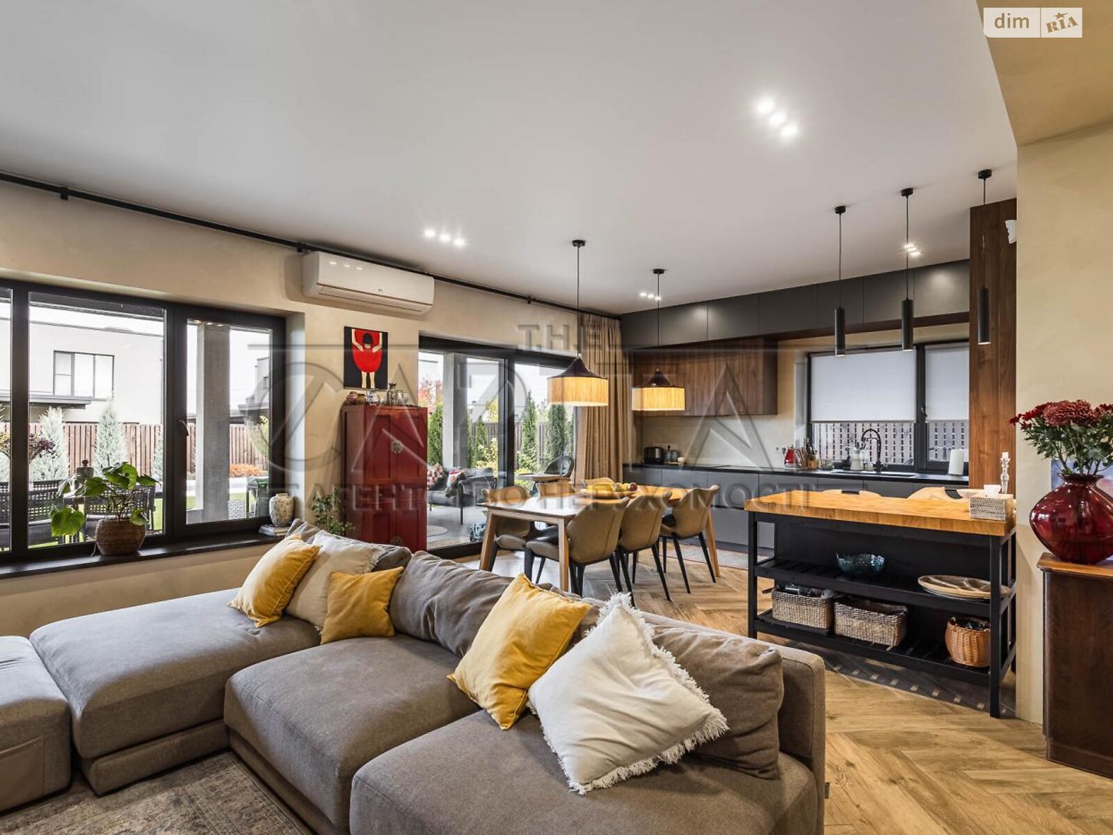 двухэтажный дом, 265 кв. м, кирпич. Продажа в Крушинке фото 1 двухэтажный дом, 265 кв. м, кирпич. Продажа в Крушинке фото 1