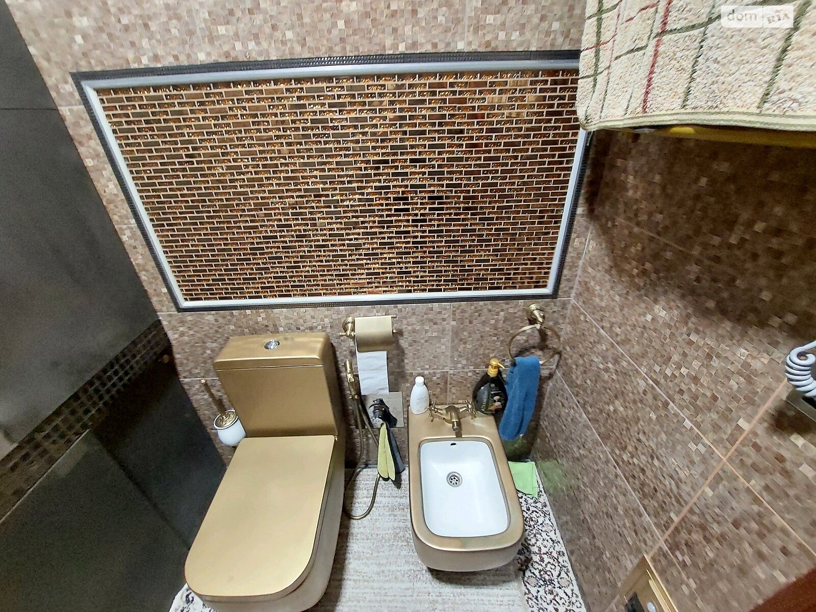 триповерховий будинок з верандою, 600 кв. м, цегла. Продаж у Крижанівка фото 1 триповерховий будинок з верандою, 600 кв. м, цегла. Продаж у Крижанівка фото 1