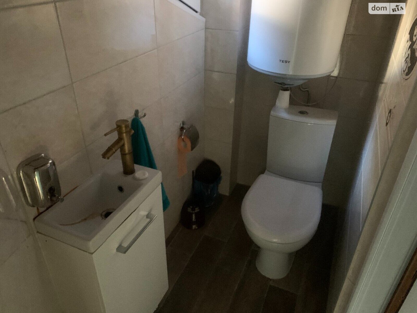 триповерховий будинок з верандою, 600 кв. м, цегла. Продаж у Крижанівка фото 1 триповерховий будинок з верандою, 600 кв. м, цегла. Продаж у Крижанівка фото 1