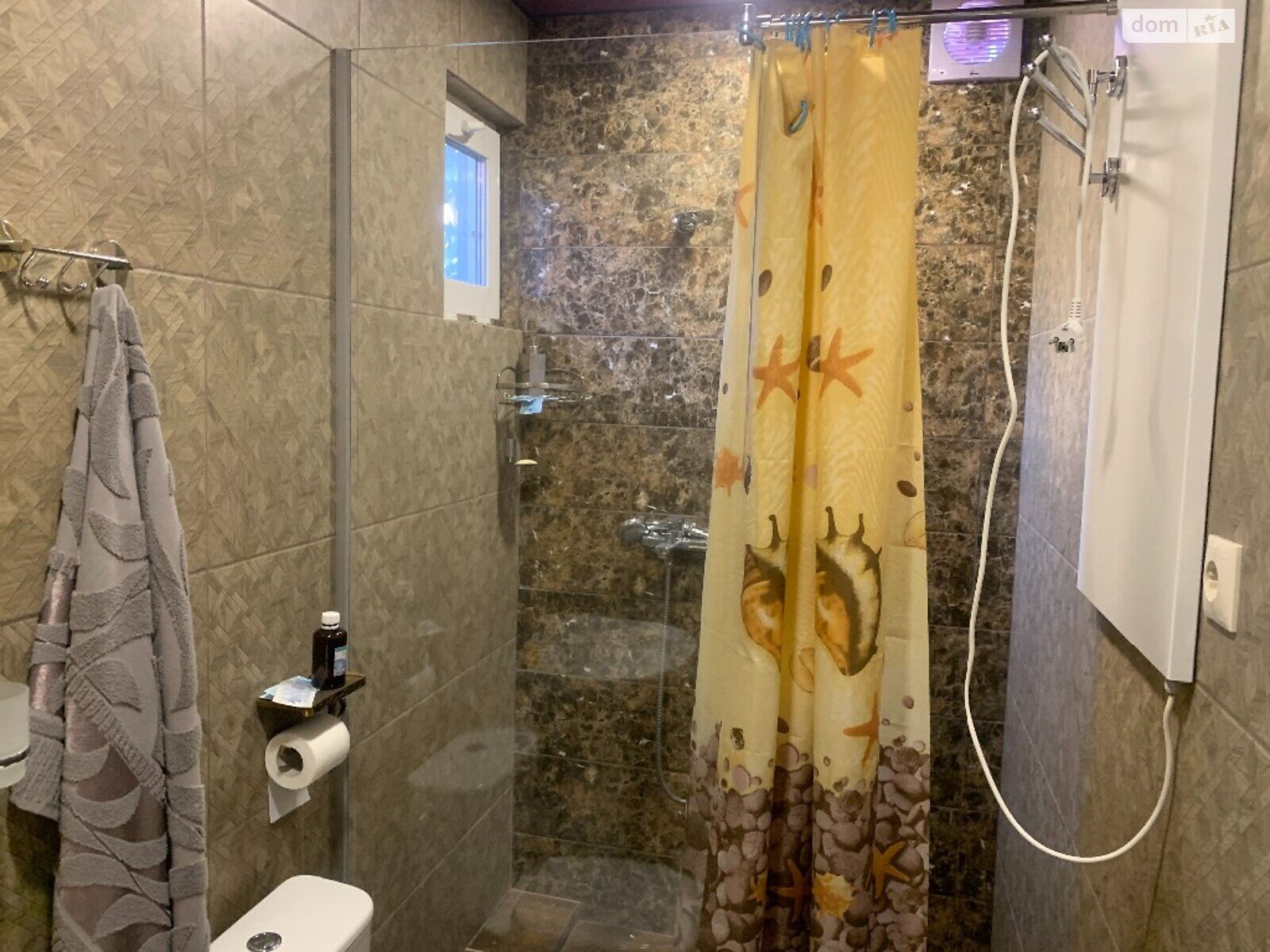 триповерховий будинок з верандою, 600 кв. м, цегла. Продаж у Крижанівка фото 1 триповерховий будинок з верандою, 600 кв. м, цегла. Продаж у Крижанівка фото 1