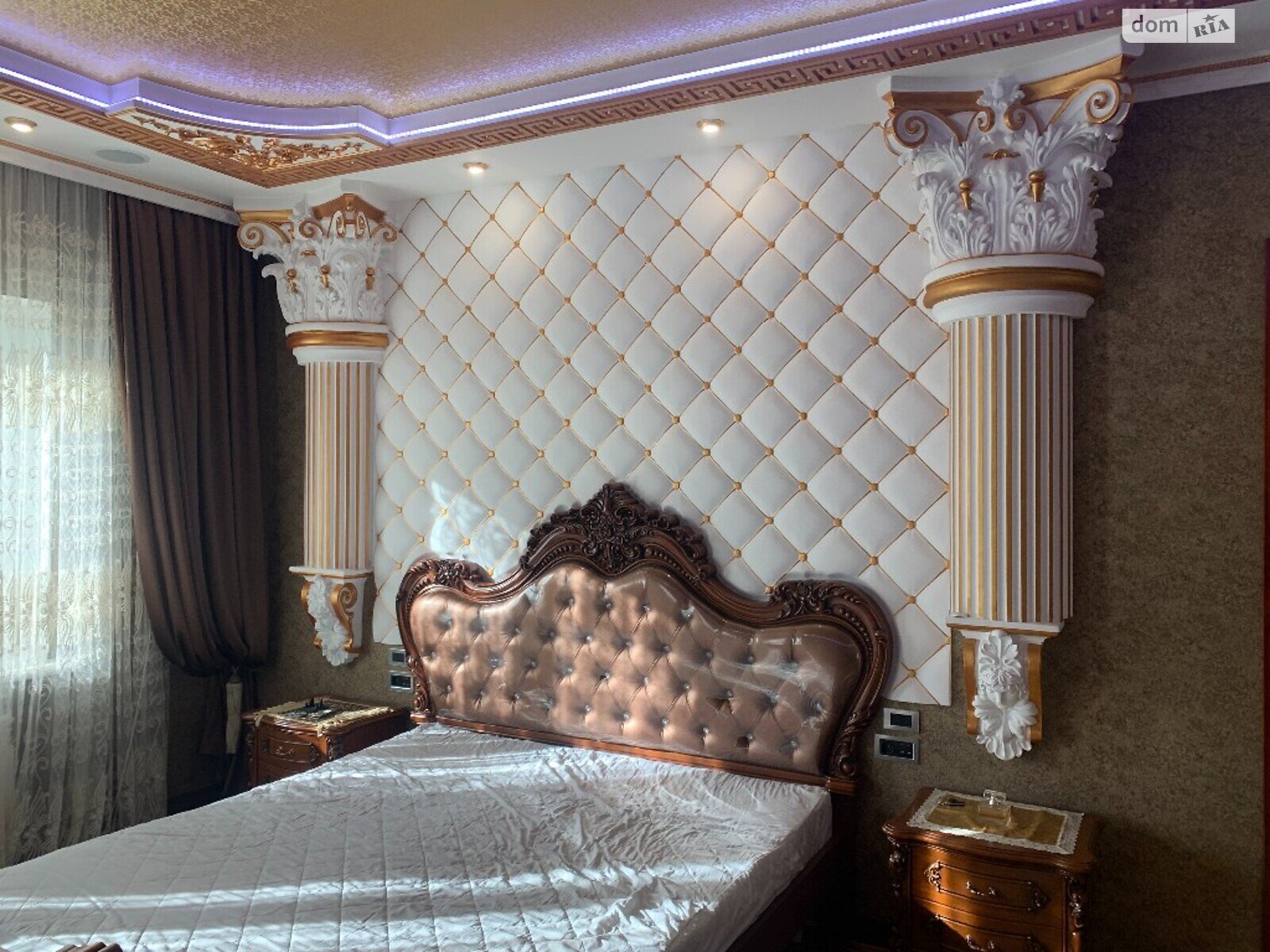 триповерховий будинок з верандою, 600 кв. м, цегла. Продаж у Крижанівка фото 1 триповерховий будинок з верандою, 600 кв. м, цегла. Продаж у Крижанівка фото 1