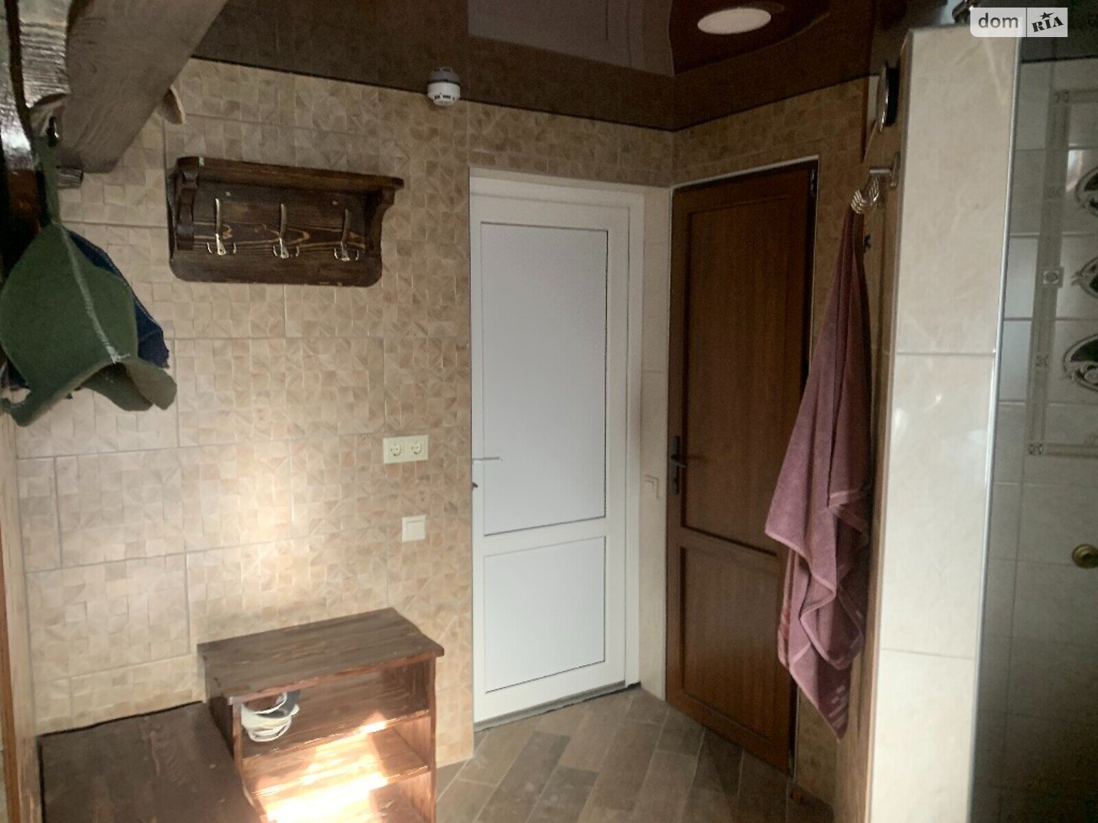 триповерховий будинок з верандою, 600 кв. м, цегла. Продаж у Крижанівка фото 1 триповерховий будинок з верандою, 600 кв. м, цегла. Продаж у Крижанівка фото 1