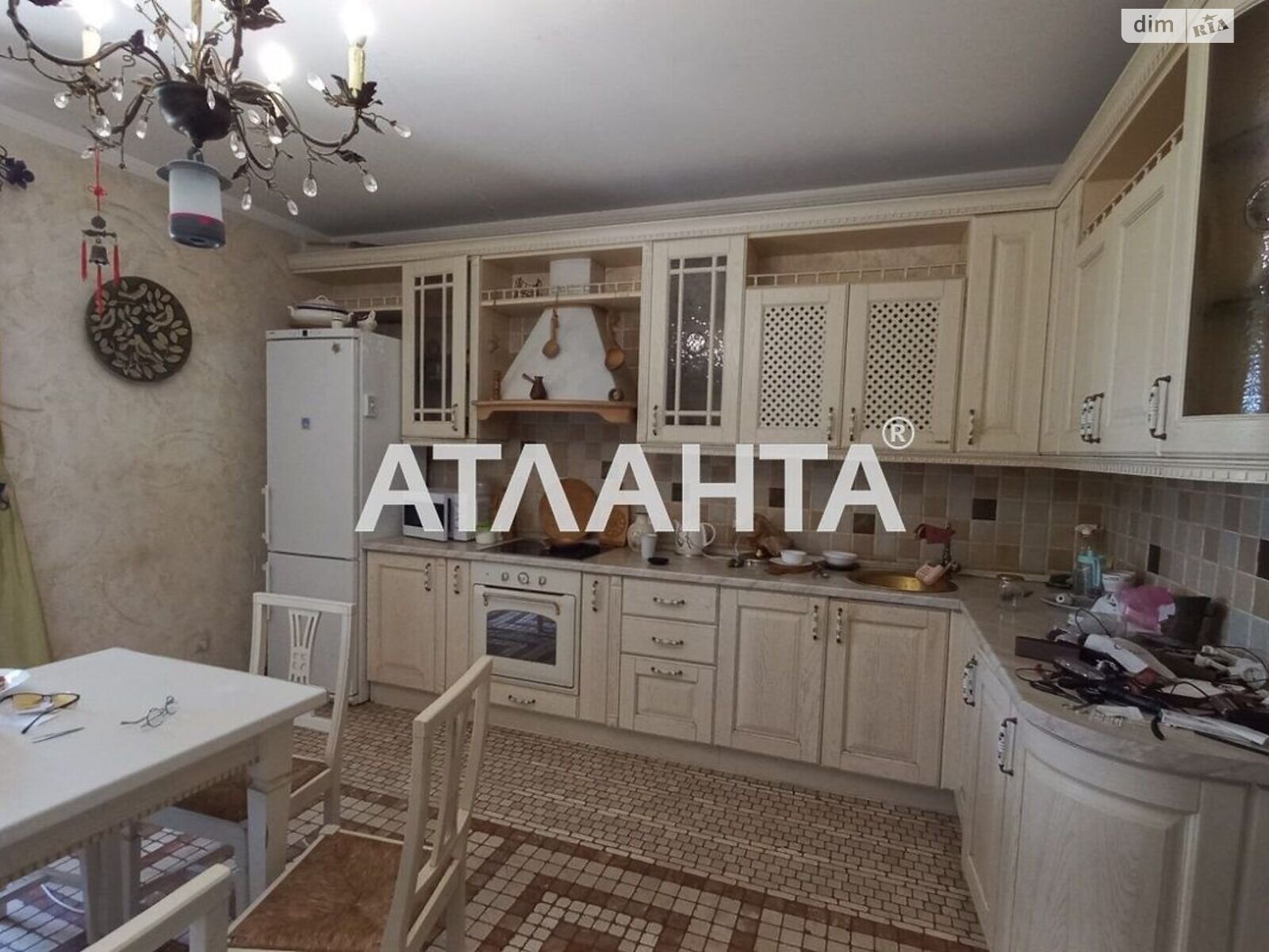 трехэтажный дом, 380 кв. м, кирпич. Продажа в Крыжановке фото 1