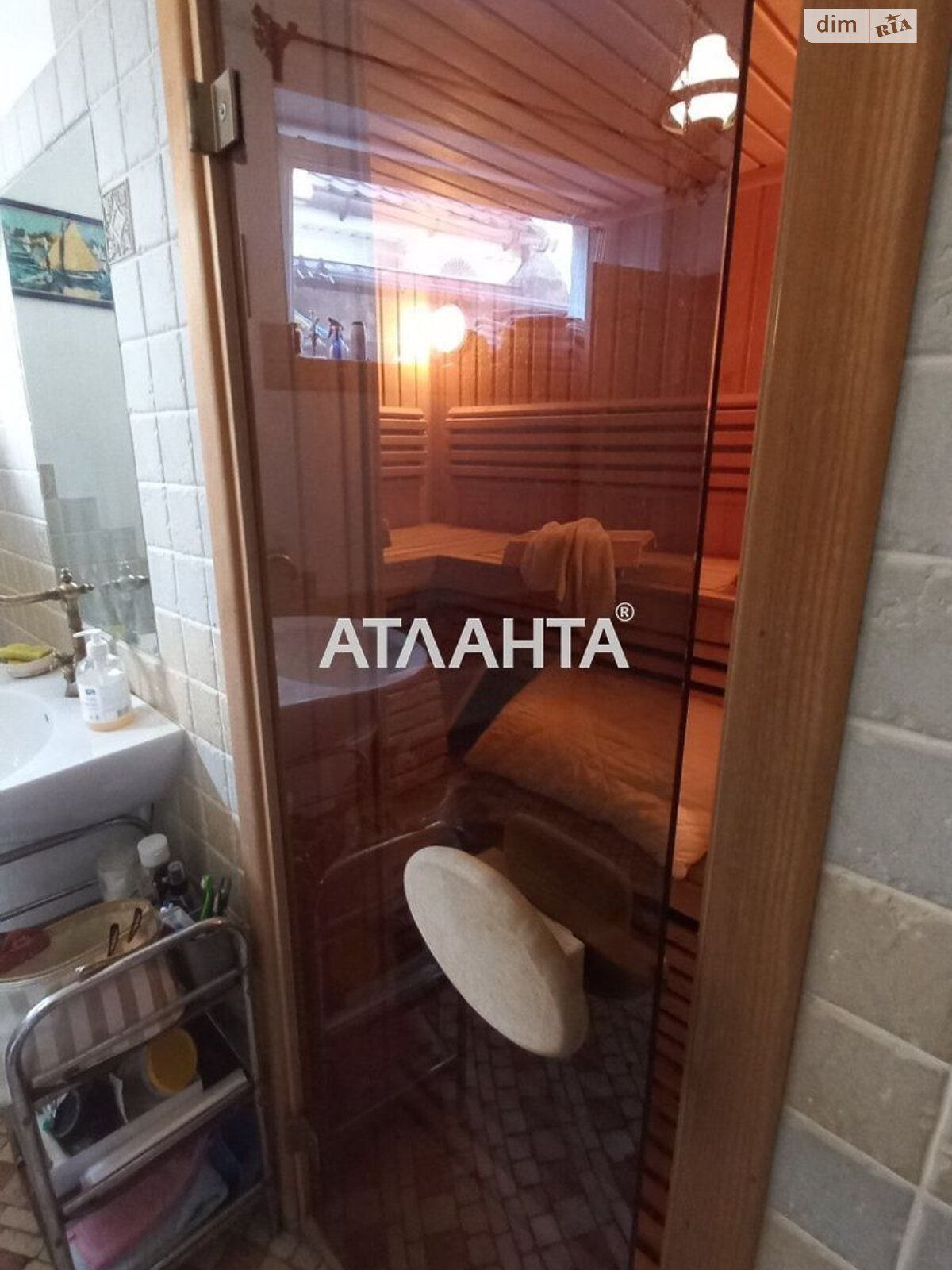 трехэтажный дом, 380 кв. м, кирпич. Продажа в Крыжановке фото 1