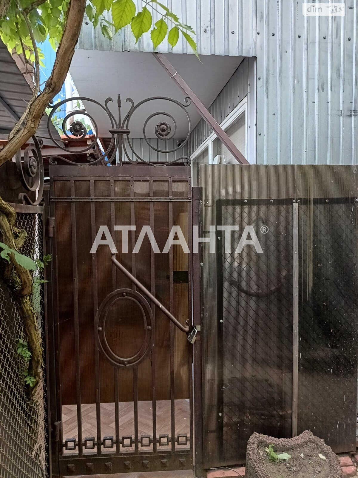 двоповерховий будинок бесідка, 50 кв. м, дерево и кирпич. Продаж у Кріжанівці фото 1 двоповерховий будинок бесідка, 50 кв. м, дерево и кирпич. Продаж у Кріжанівці фото 1