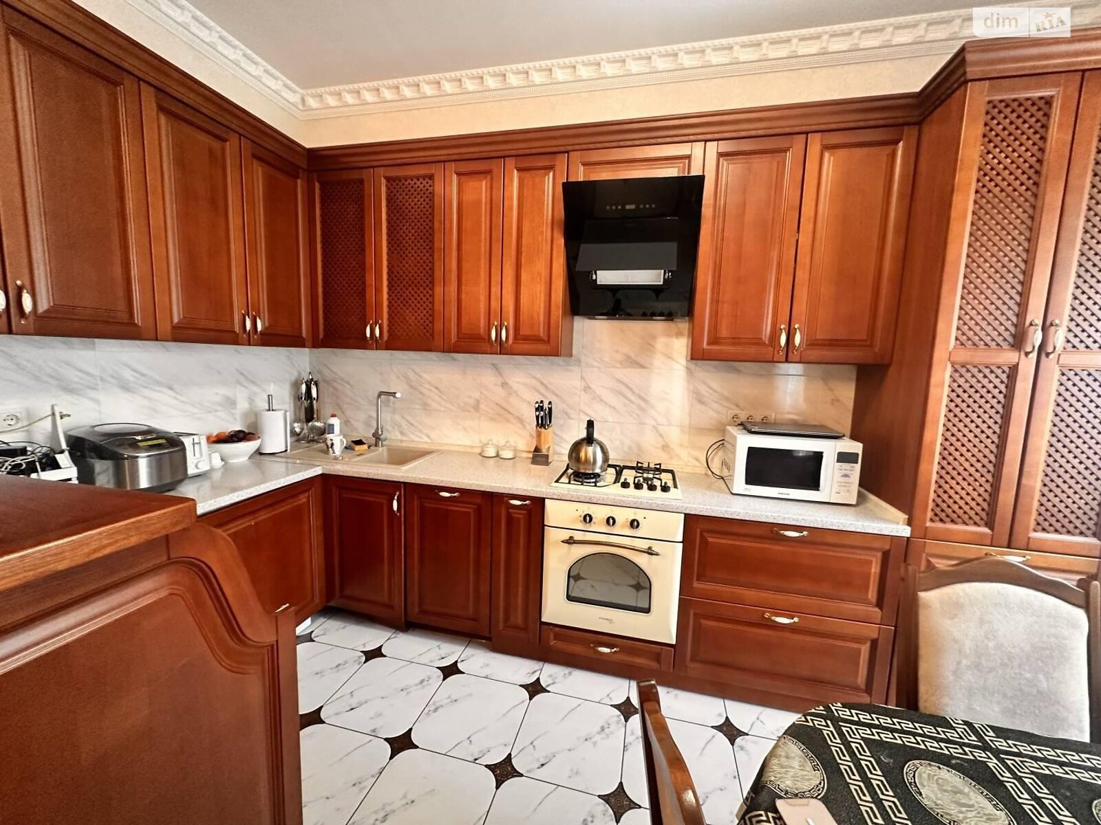 трехэтажный дом, 135.2 кв. м, ракушечник (ракушняк). Продажа в Крыжановка фото 1 трехэтажный дом, 135.2 кв. м, ракушечник (ракушняк). Продажа в Крыжановка фото 1
