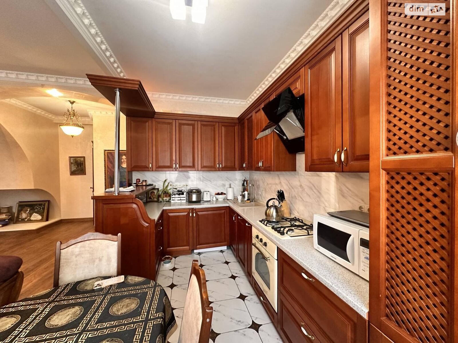 трехэтажный дом, 135.2 кв. м, ракушечник (ракушняк). Продажа в Крыжановка фото 1 трехэтажный дом, 135.2 кв. м, ракушечник (ракушняк). Продажа в Крыжановка фото 1