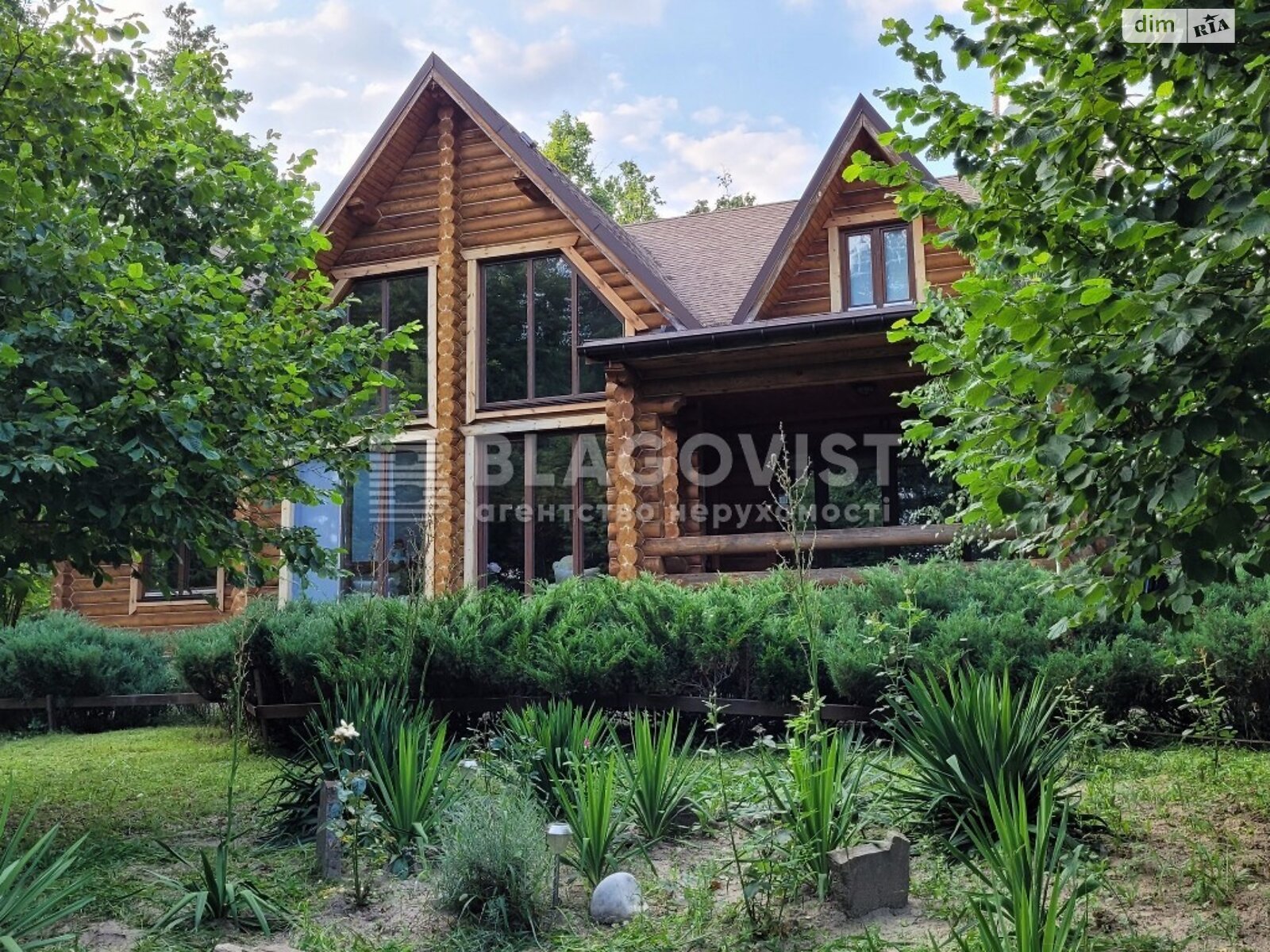 двухэтажный дом с ремонтом, 280 кв. м, сруб. Продажа в Крымке фото 1