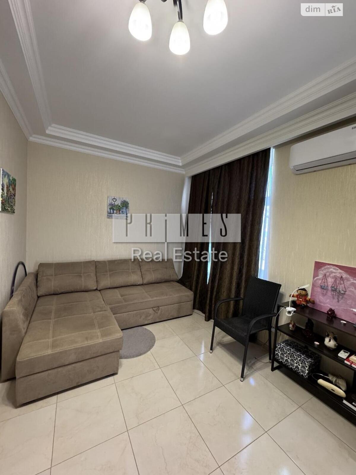 двоповерховий будинок з гаражем, 278 кв. м, цегла. Продаж у Крюківщині фото 1 двоповерховий будинок з гаражем, 278 кв. м, цегла. Продаж у Крюківщині фото 1