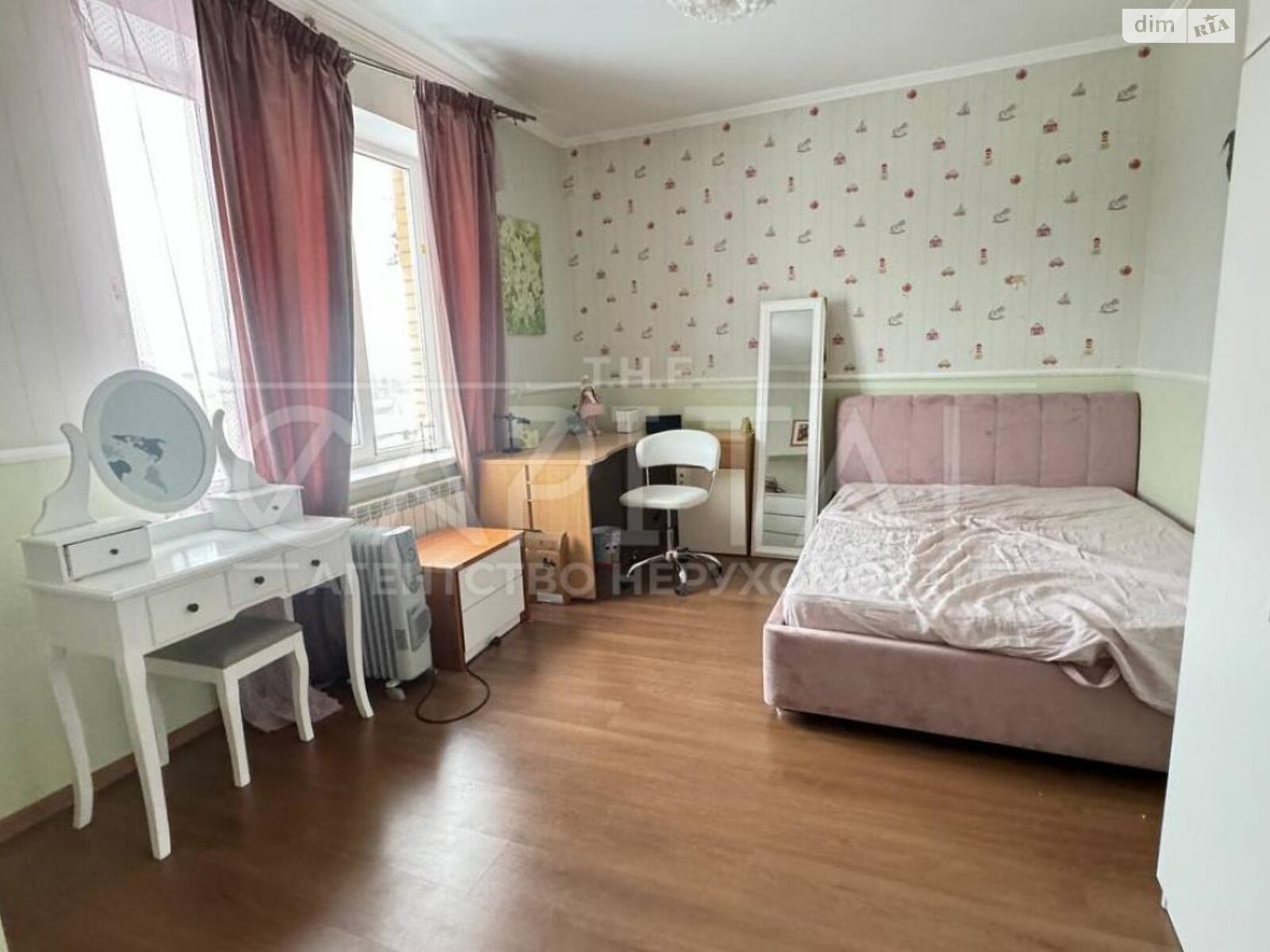 триповерховий будинок, 330 кв. м, кирпич. Продаж у Крюківщині фото 1