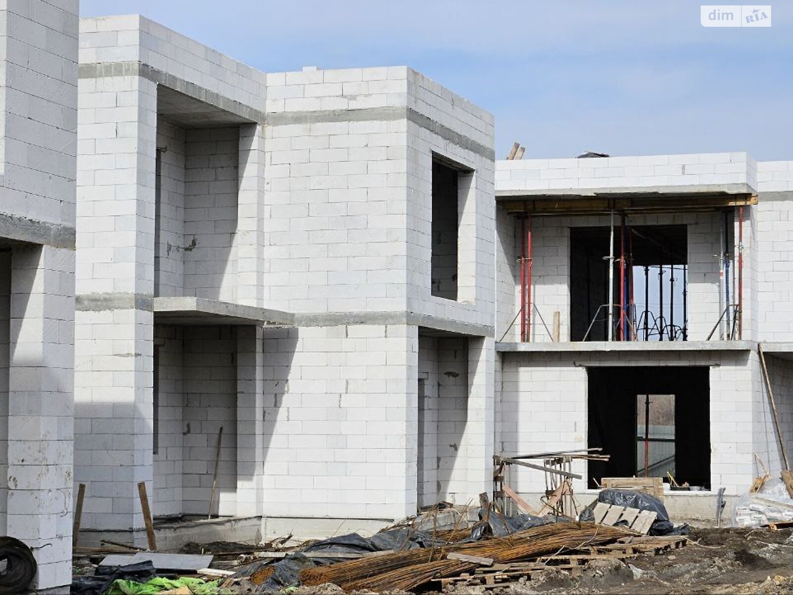 триповерховий будинок, 92 кв. м, газобетон. Продаж у Крюківщині фото 3 триповерховий будинок, 92 кв. м, газобетон. Продаж у Крюківщині фото 3