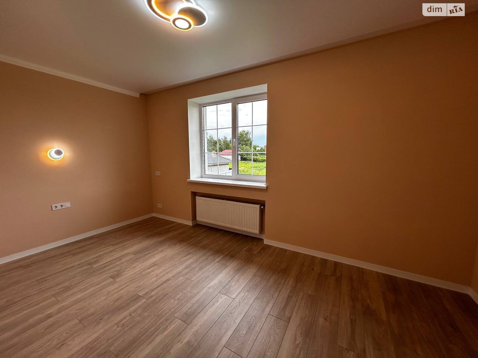 двухэтажный дом с ремонтом, 216 кв. м, газобетон. Продажа в Крюковщине фото 1 двухэтажный дом с ремонтом, 216 кв. м, газобетон. Продажа в Крюковщине фото 1
