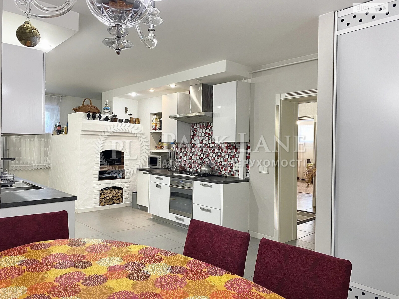 триповерховий будинок з верандою, 535 кв. м, цегла. Продаж у Крюківщині фото 1