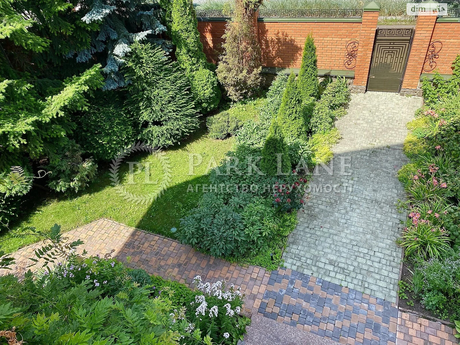 триповерховий будинок з верандою, 535 кв. м, цегла. Продаж у Крюківщині фото 1