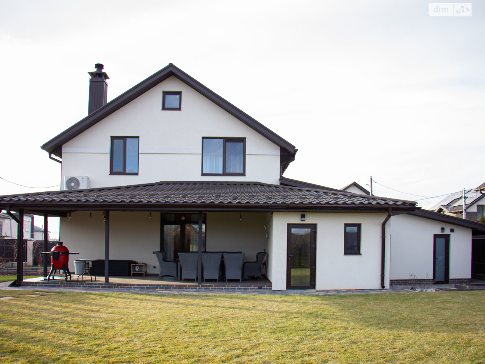 двухэтажный дом с верандой, 250 кв. м, кирпич. Продажа в Крюковщине фото 1 двухэтажный дом с верандой, 250 кв. м, кирпич. Продажа в Крюковщине фото 1