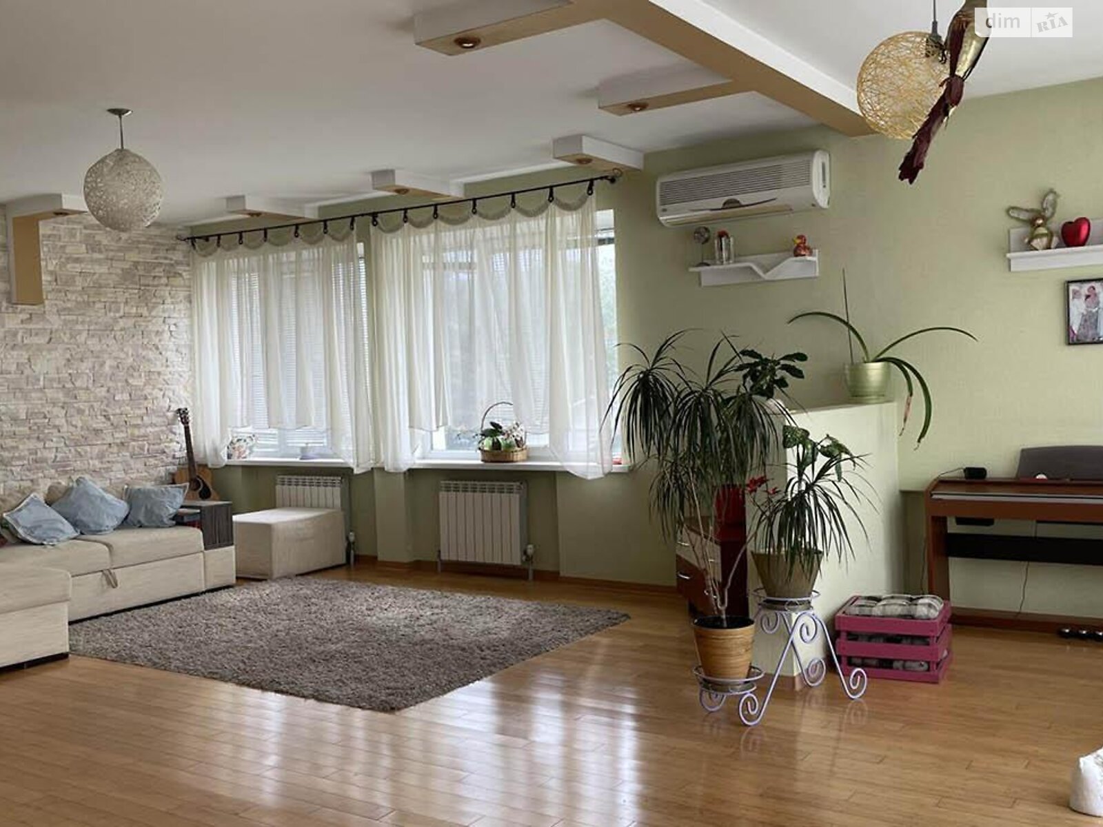 трехэтажный дом, 334 кв. м, кирпич. Продажа в Крюковщине фото 1