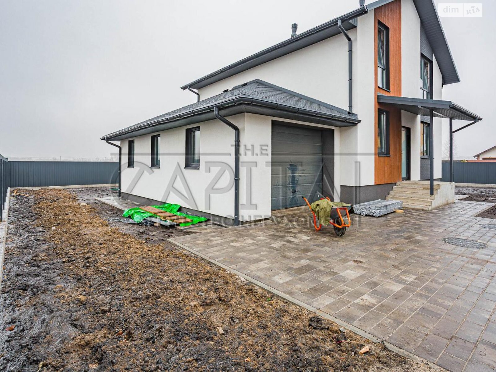 двоповерховий будинок з гаражем, 220 кв. м, цегла. Продаж у Крюківщині фото 1 двоповерховий будинок з гаражем, 220 кв. м, цегла. Продаж у Крюківщині фото 1