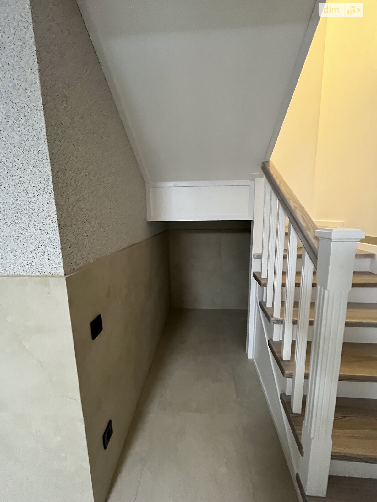 двоповерховий будинок з ремонтом, 138 кв. м, кирпич. Продаж у Крюківщині фото 1 двоповерховий будинок з ремонтом, 138 кв. м, кирпич. Продаж у Крюківщині фото 1