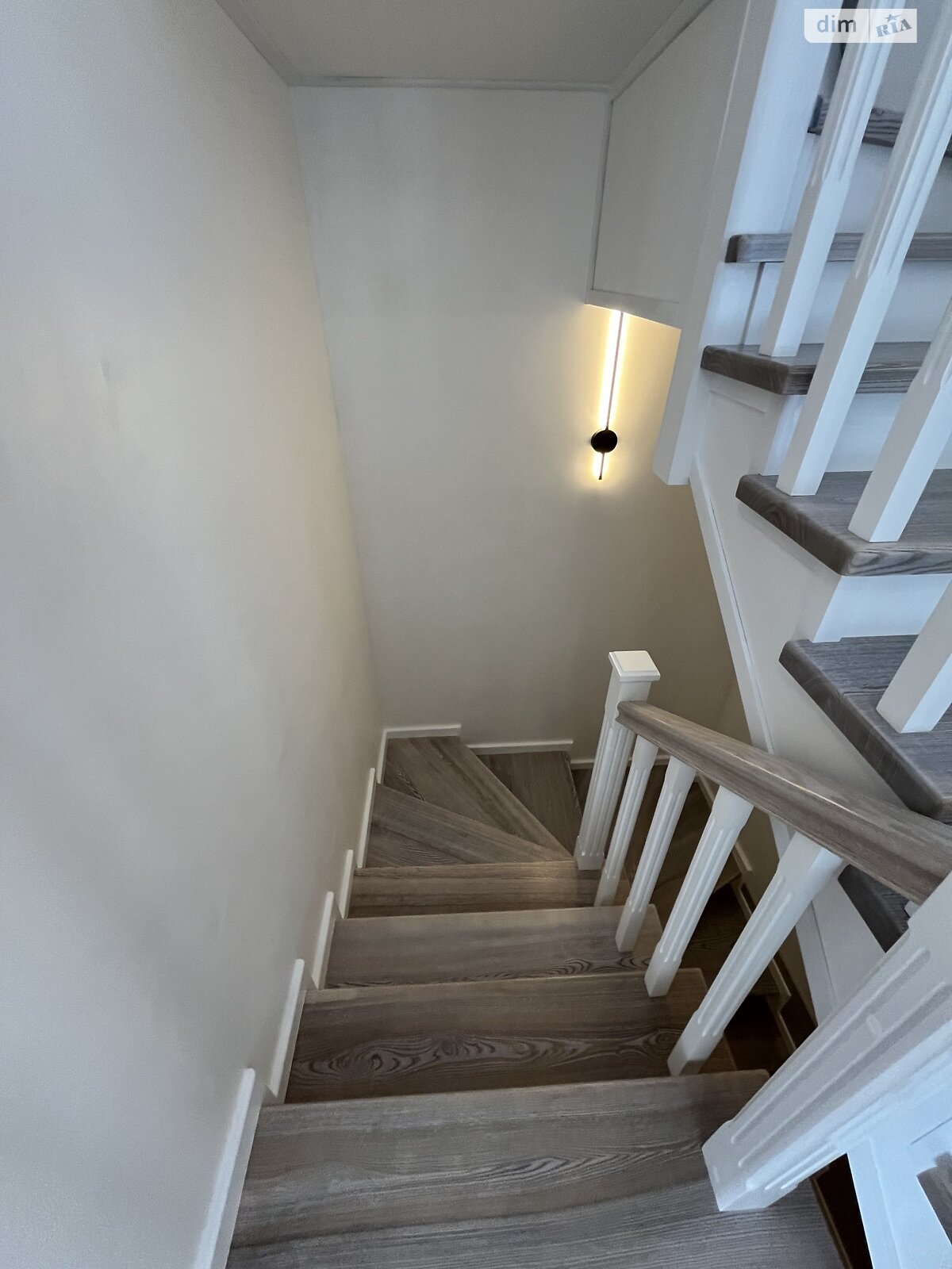 двоповерховий будинок з ремонтом, 138 кв. м, кирпич. Продаж у Крюківщині фото 1 двоповерховий будинок з ремонтом, 138 кв. м, кирпич. Продаж у Крюківщині фото 1