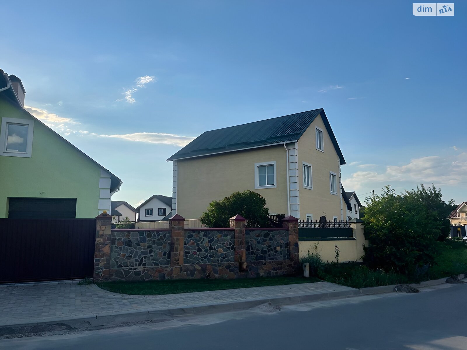двухэтажный дом, 297 кв. м, кирпич. Продажа в Крюковщине фото 1 двухэтажный дом, 297 кв. м, кирпич. Продажа в Крюковщине фото 1